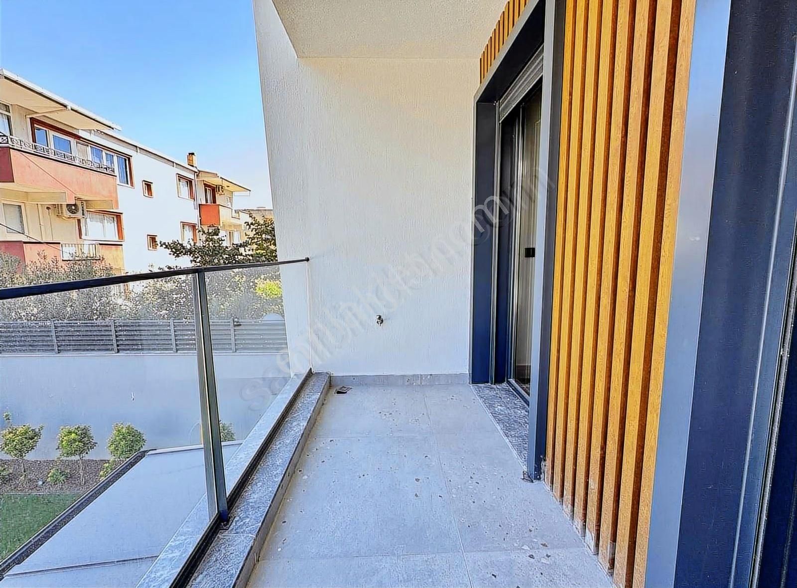 Bornova Atatürk Mah Teraslı Sıfır 4+1 Tripleks Satılık Villa - Görsel 26