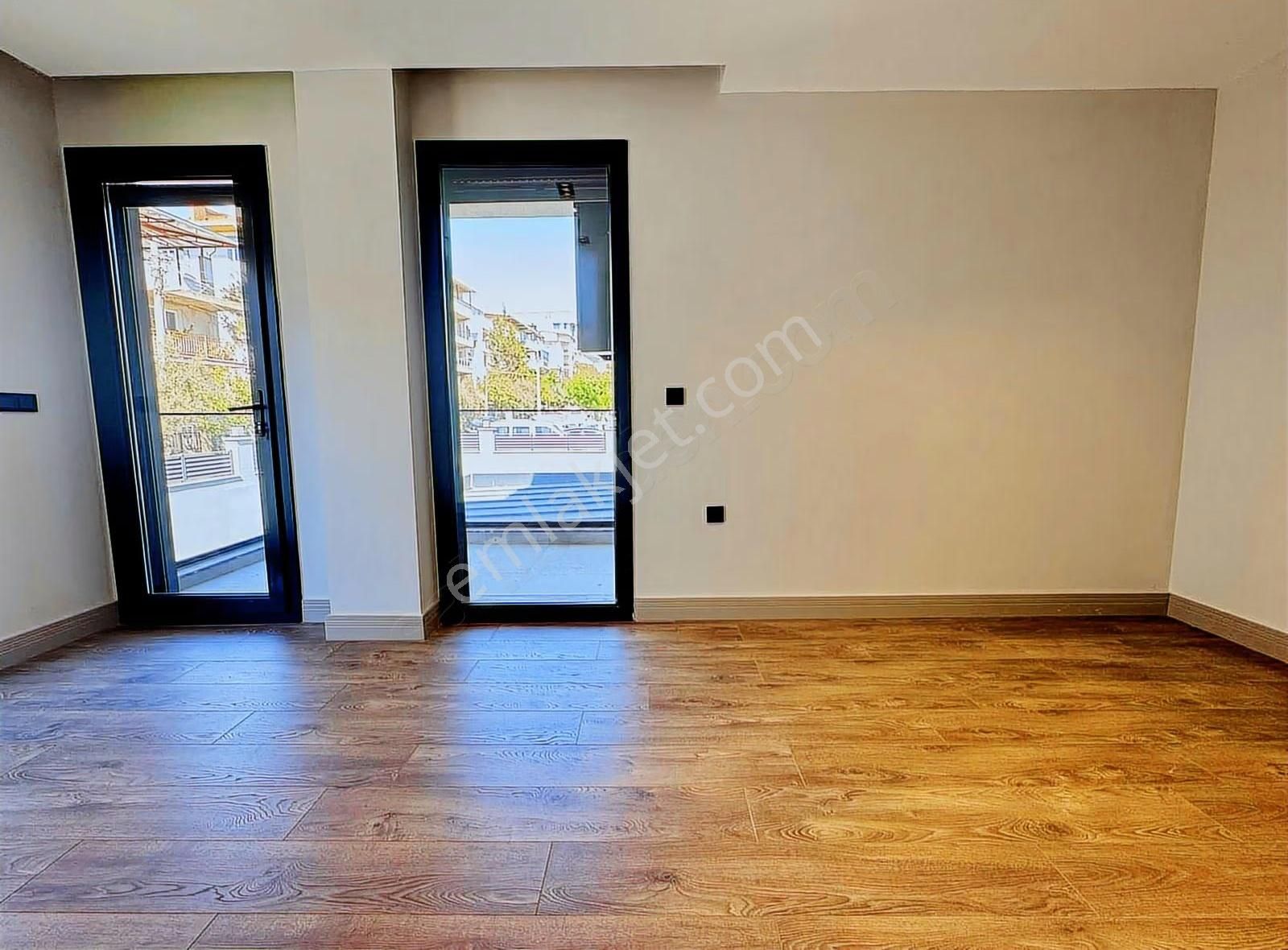 Bornova Atatürk Mah Teraslı Sıfır 4+1 Tripleks Satılık Villa - Görsel 27