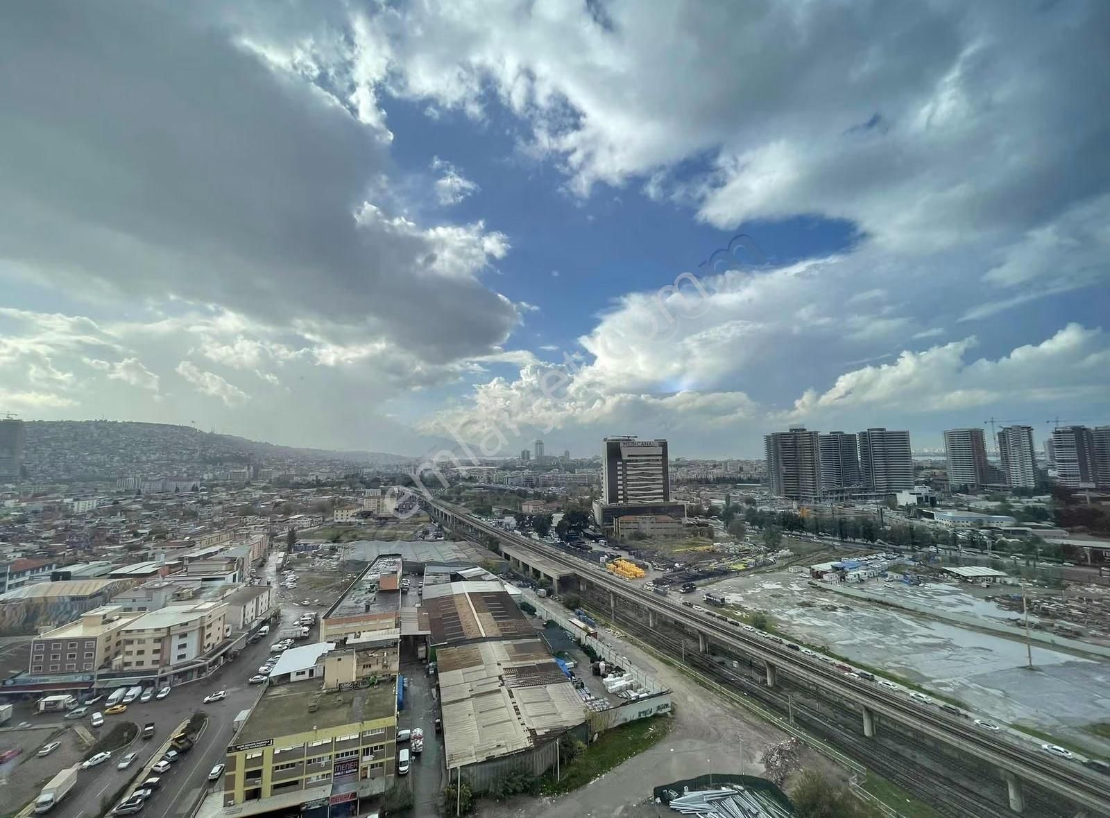 Konak Megapol Çarşı Kule Satılık Deniz Manz. 1+1 Ofis - Görsel 9