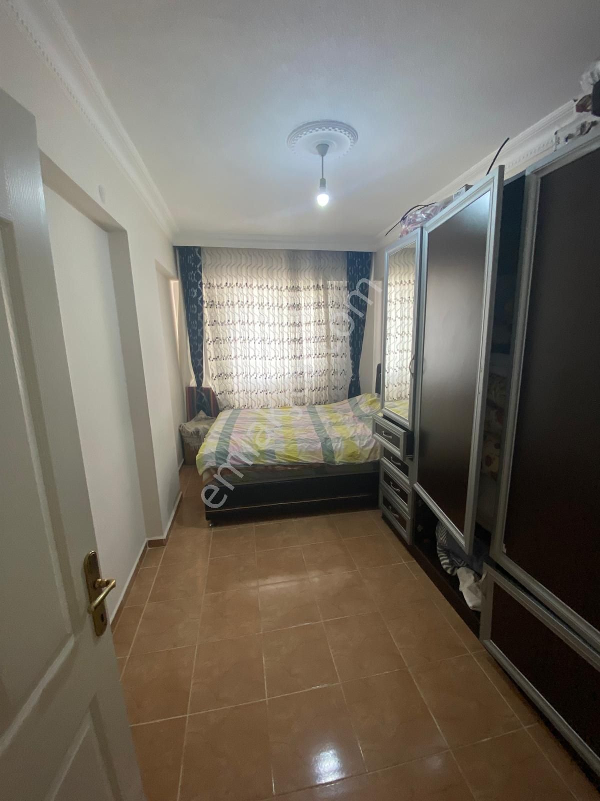 Didim / Merkez Efeler Mah. 3+1 Ayrı Mutfak Geniş Daire