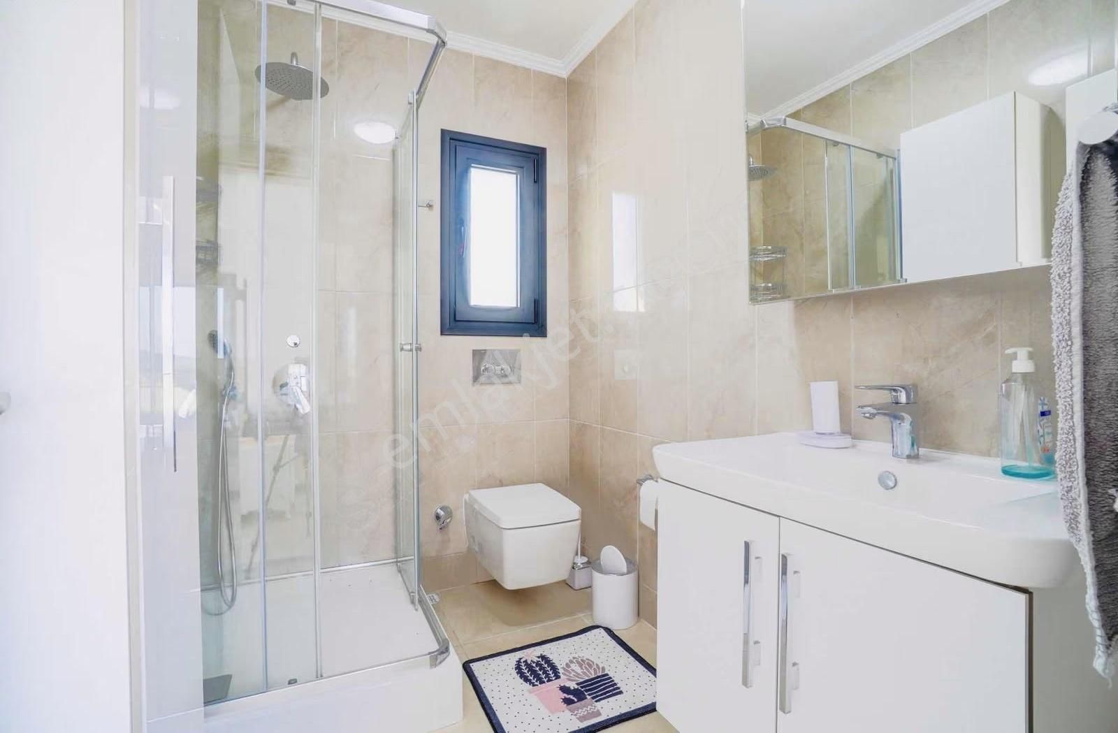 Çeşme Musalla Müstakil Havuzlu Köşe Konumlu Villa - Görsel 14