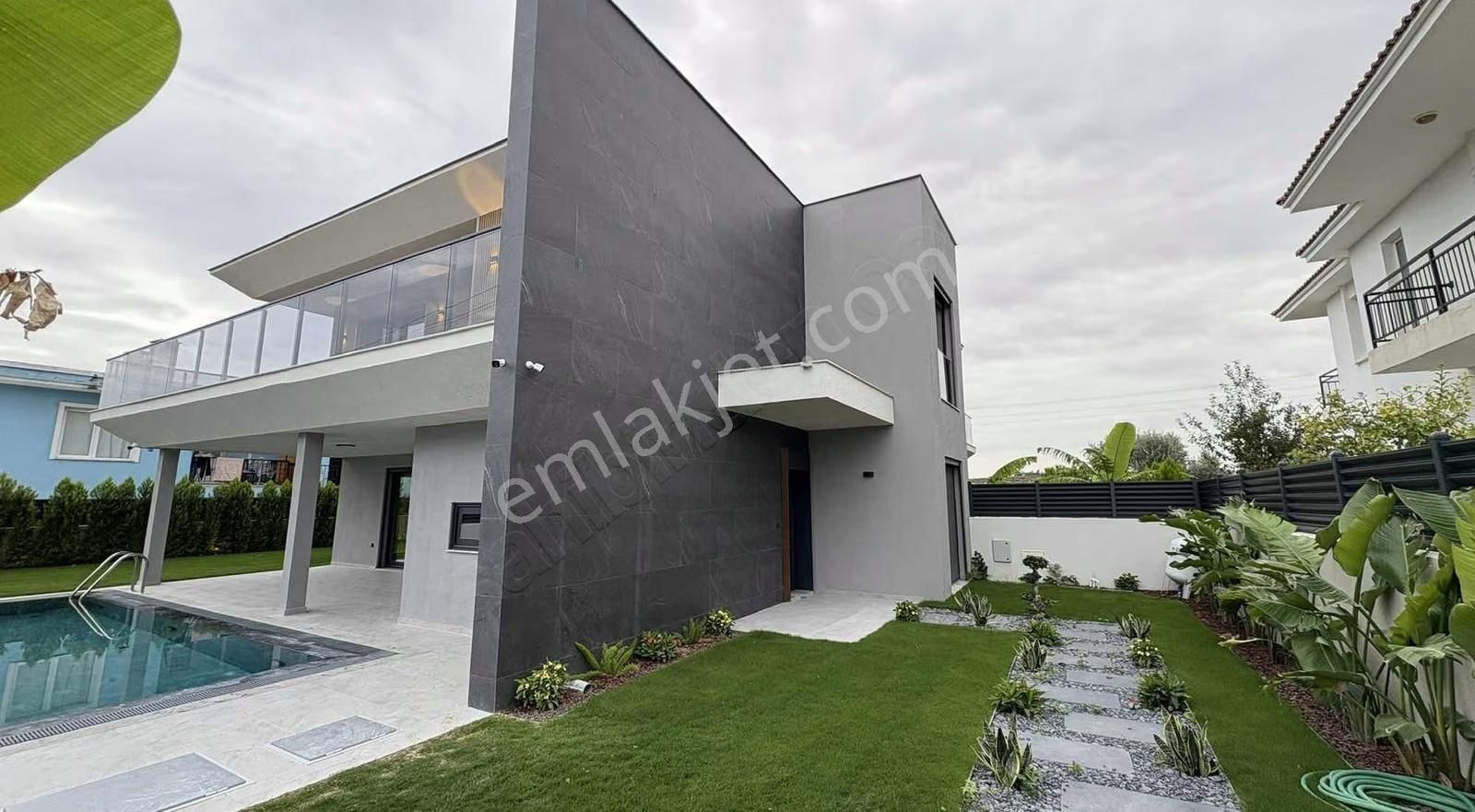 Şifne'de Sıfır Müstakil Havuzlu 4+1 Lüks Villa - Görsel 2