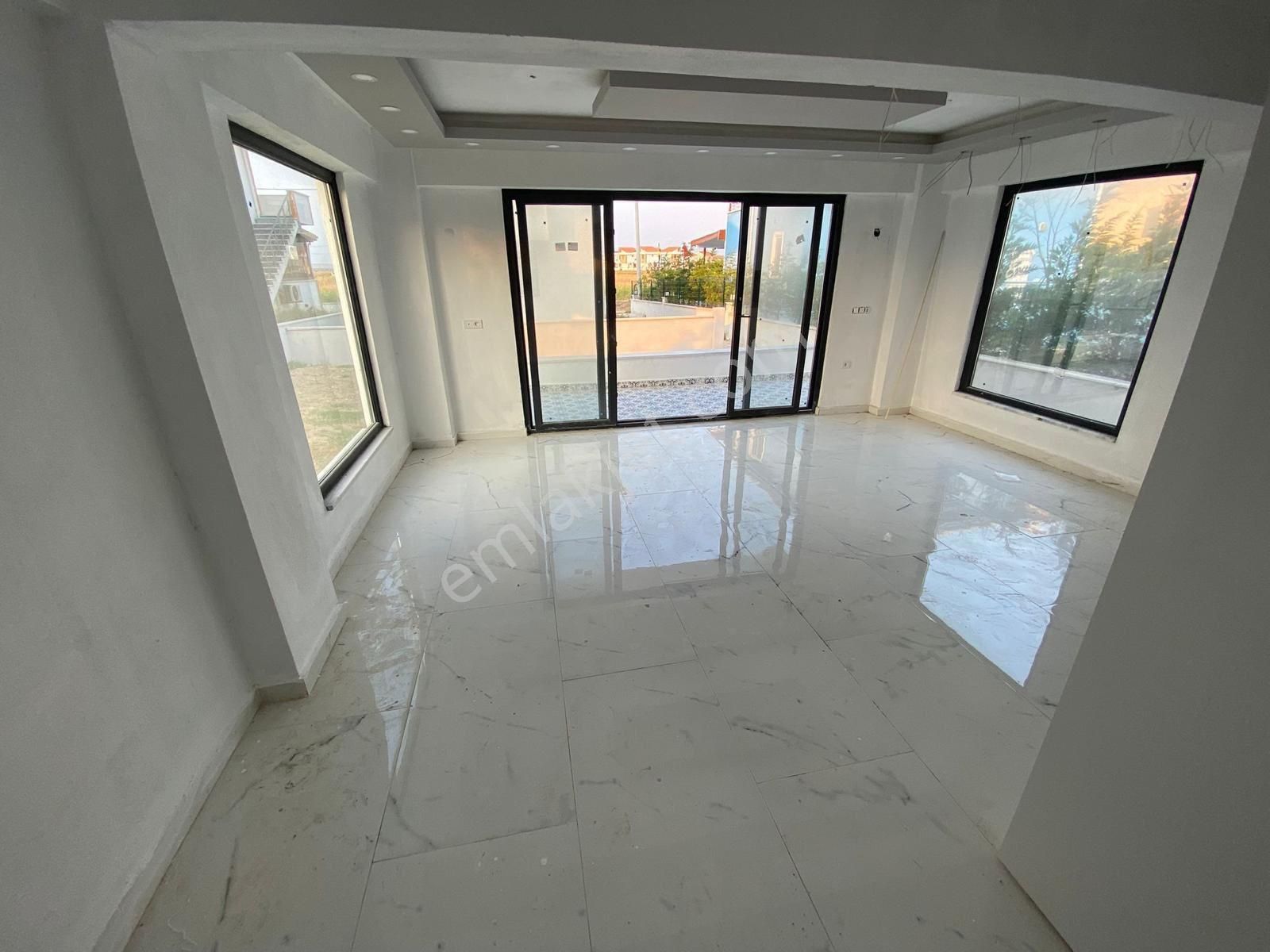 Özgür İnşaat'tan Avşa Adasın'da 3+1 250m2 Arsa İçinde Lüx Dubleks Villa - Görsel 5