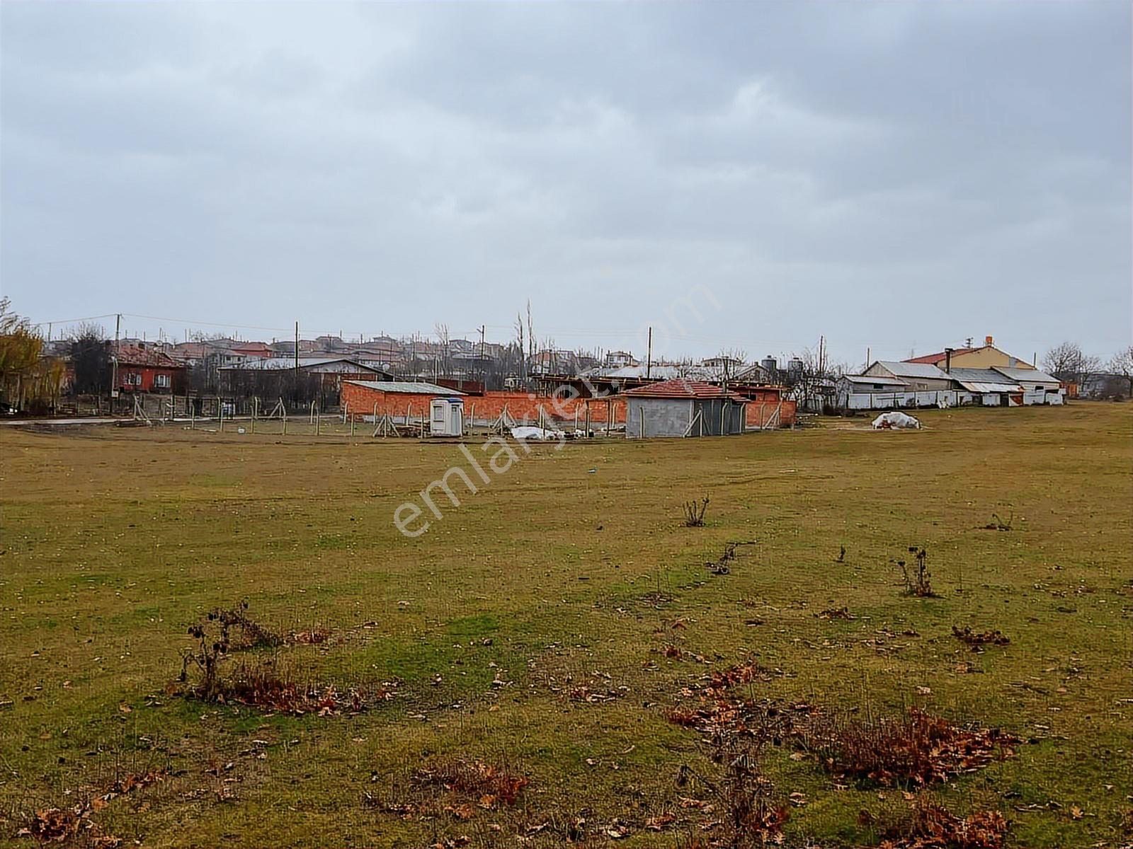 Başkan Emlaktan Satılık Yarımca Köyünde 1.540 M2 Arsa.
