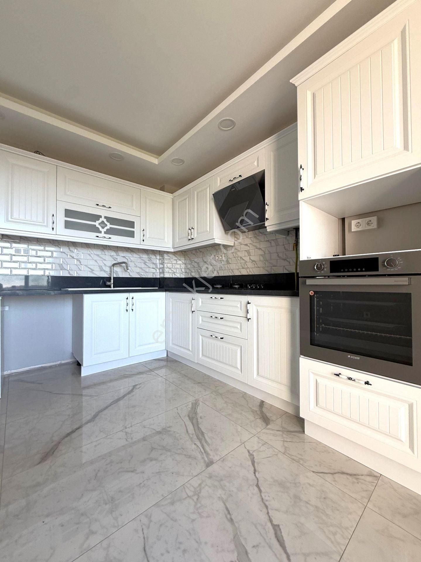 Silivri Yenimahallede Site İçerisinde 3+1 Peyzaj Cephe Sıfır Satılık Daire - Görsel 5