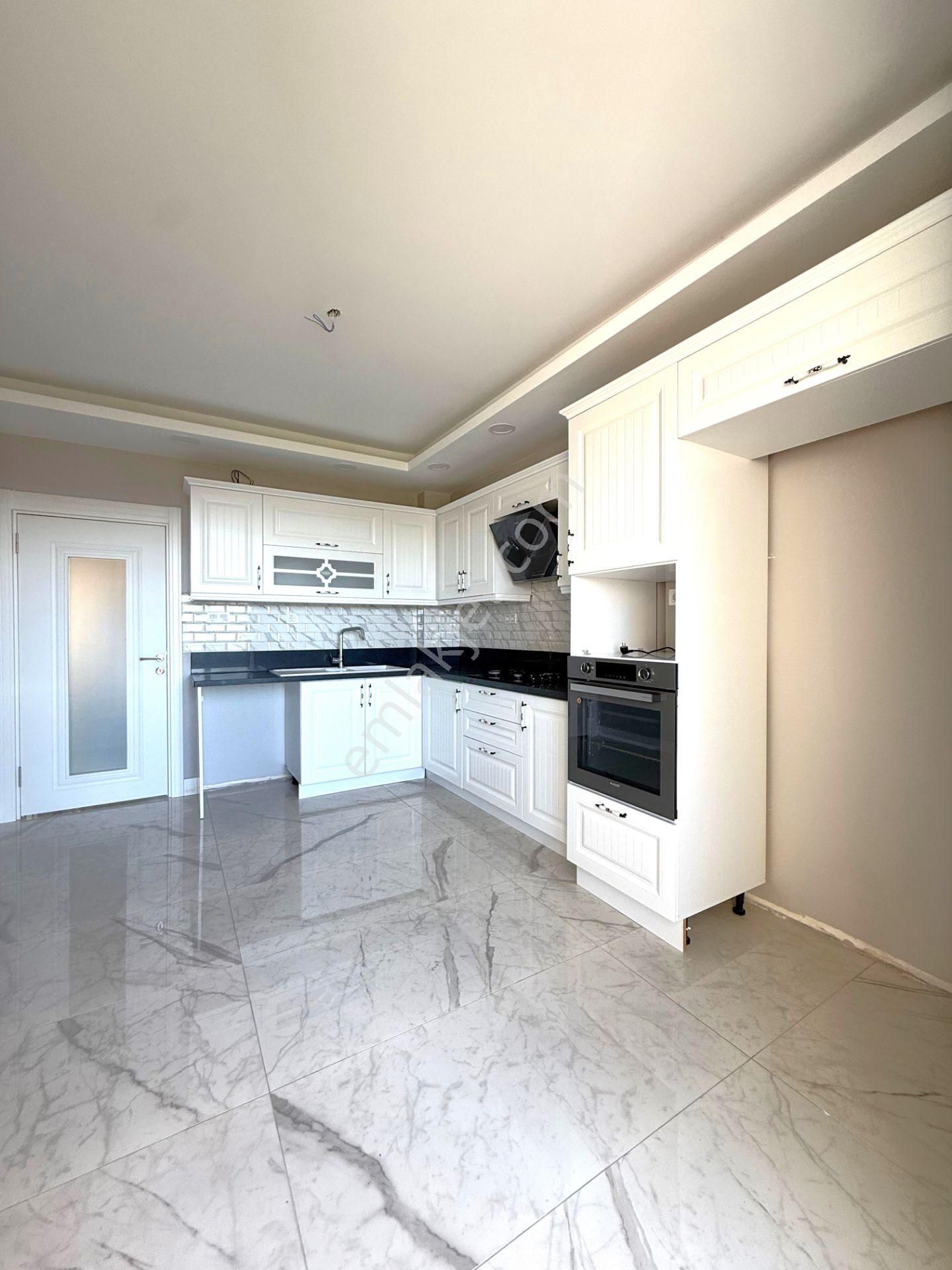 Silivri Yenimahallede Site İçerisinde 3+1 Peyzaj Cephe Sıfır Satılık Daire - Görsel 4