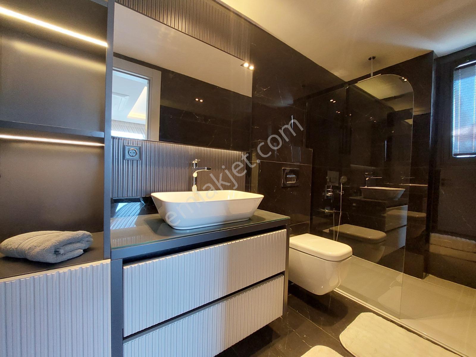 Kuşadası Soğucakta Full Deniz Manzaralı Eşyalı Villa - Görsel 33