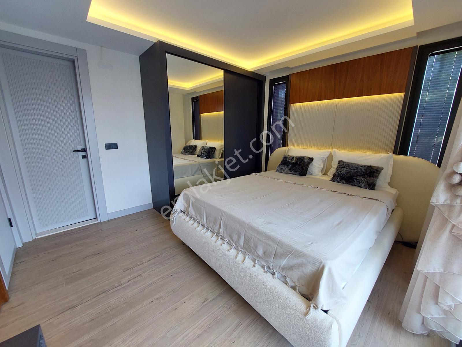 Kuşadası Soğucakta Full Deniz Manzaralı Eşyalı Villa - Görsel 32