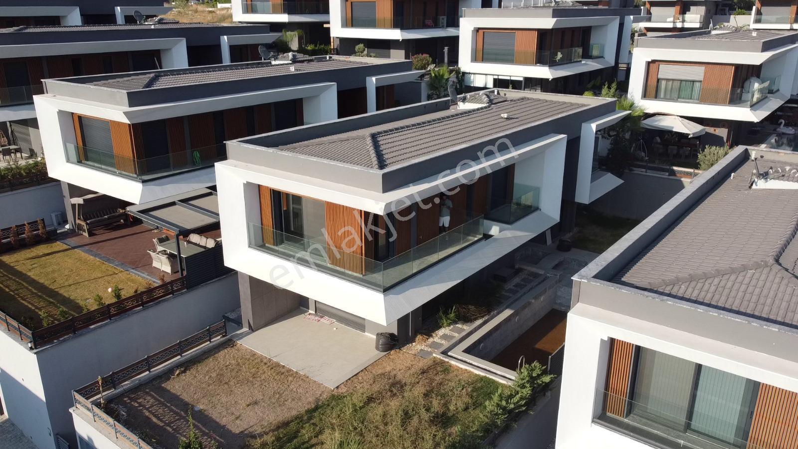 Kuşadası Soğucakta Full Deniz Manzaralı Eşyalı Villa - Görsel 2
