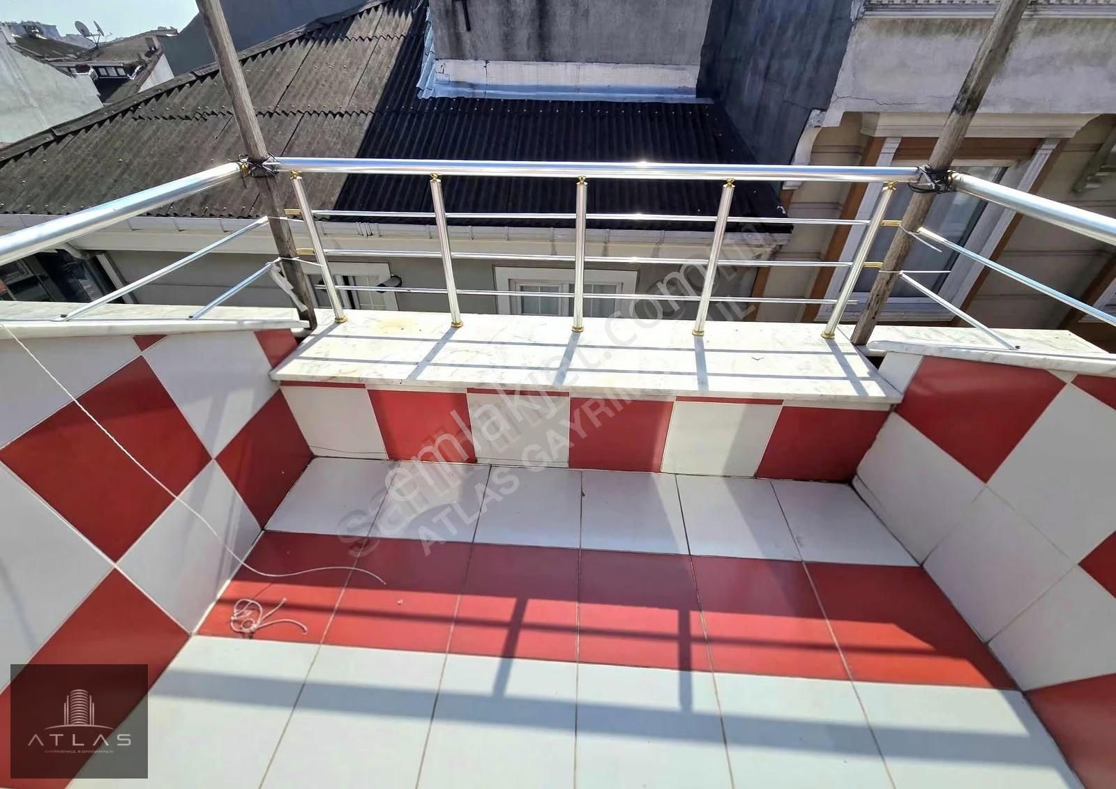 Atlas'tan, Bahçelievler'de, Genç Binada, 3+2, 115m2, Dubleks - Görsel 3