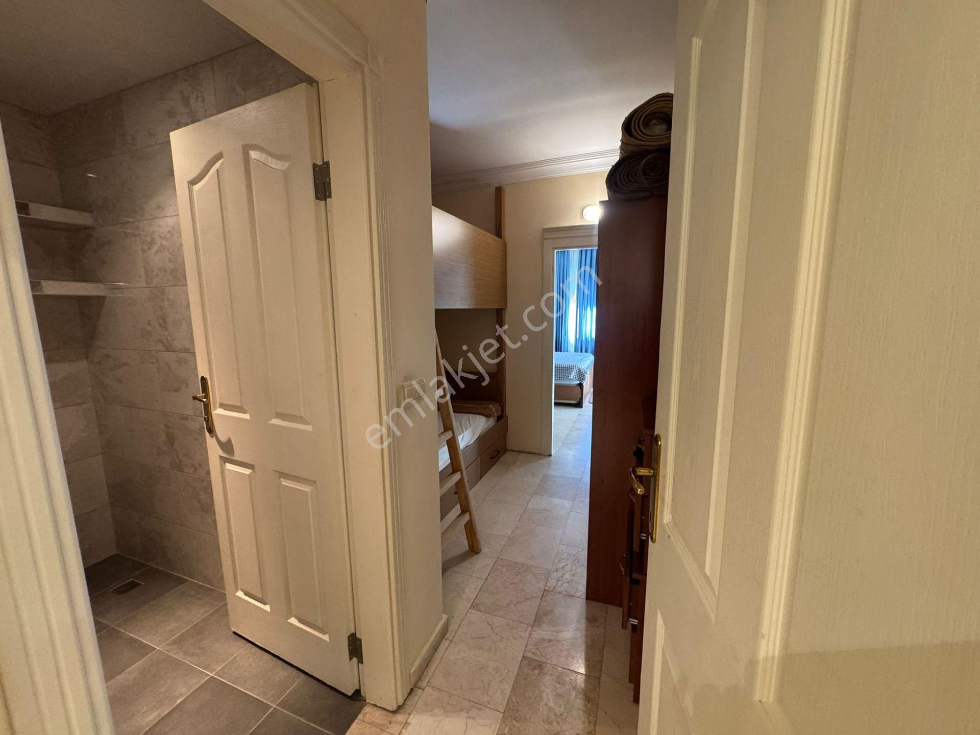 Alanya Tosmur Mah. Eşyalı Satılık 3+1 Daire - Görsel 15