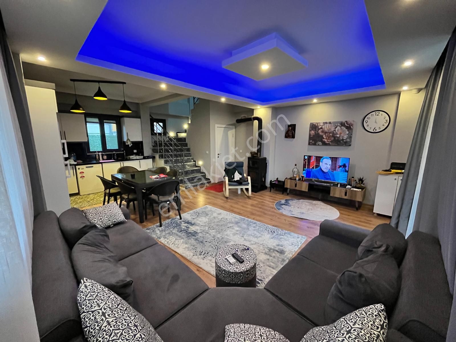 Yeniçiftlik'te Denize Yakın Ultralüks 4+1 Müstakil Havuzlu Villa - Görsel 11