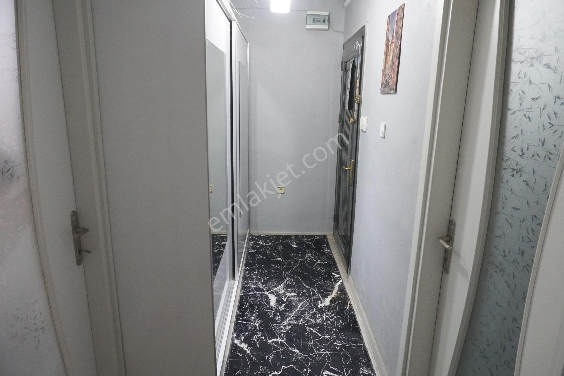 Egekent Satılık Yapılı 2+1 Doğalgazlı+balkonlu Çiğli Serkan Dan - Görsel 34