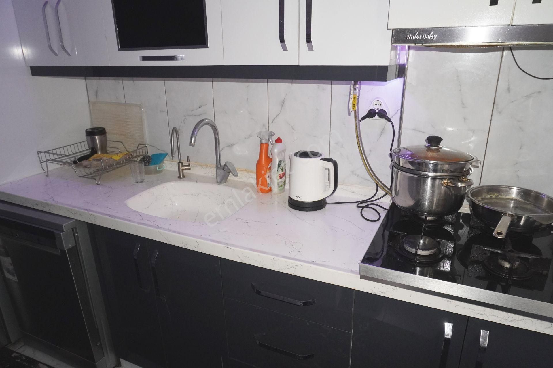 Egekent Satılık Yapılı 2+1 Doğalgazlı+balkonlu Çiğli Serkan Dan - Görsel 4