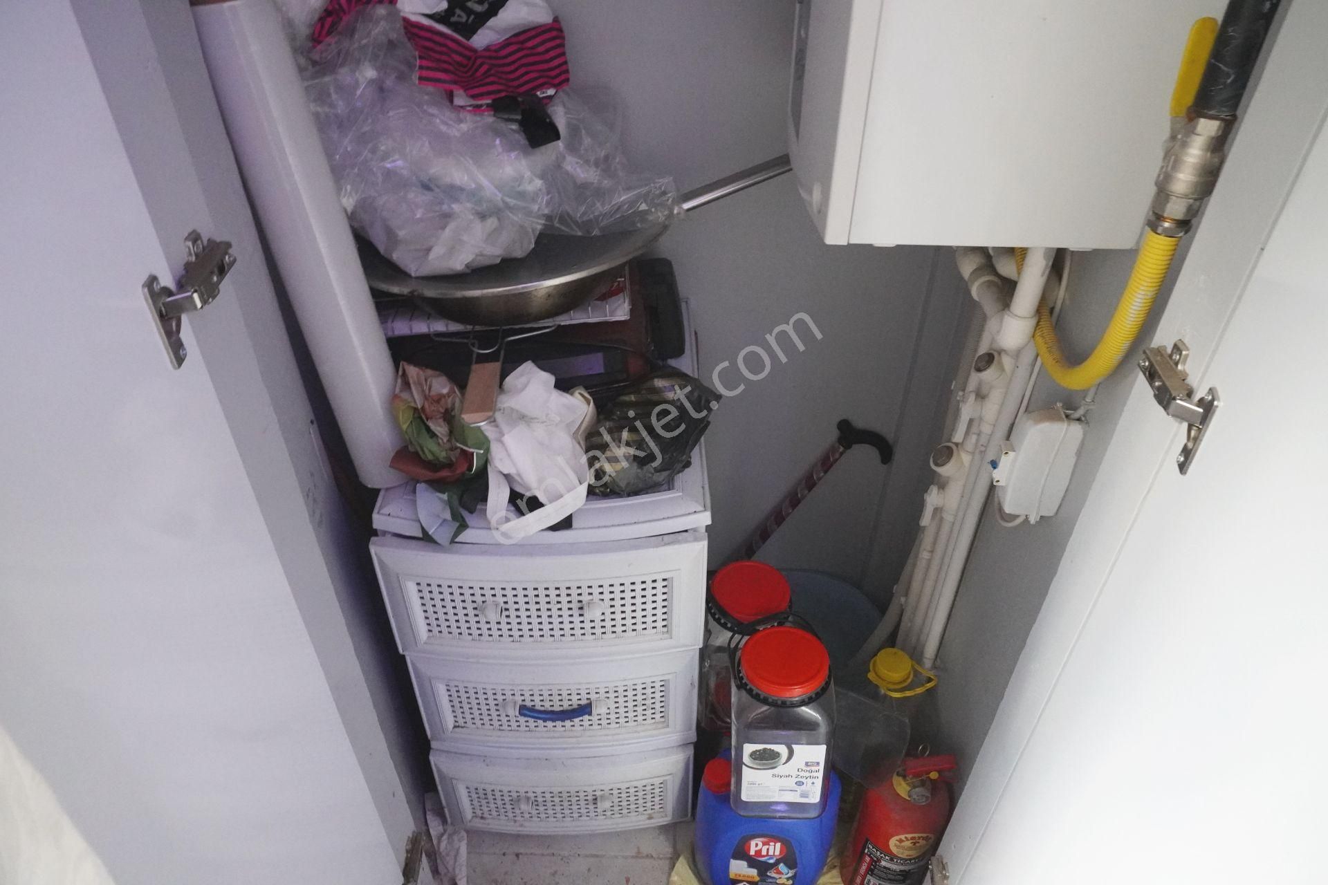 Egekent Satılık Yapılı 2+1 Doğalgazlı+balkonlu Çiğli Serkan Dan - Görsel 9