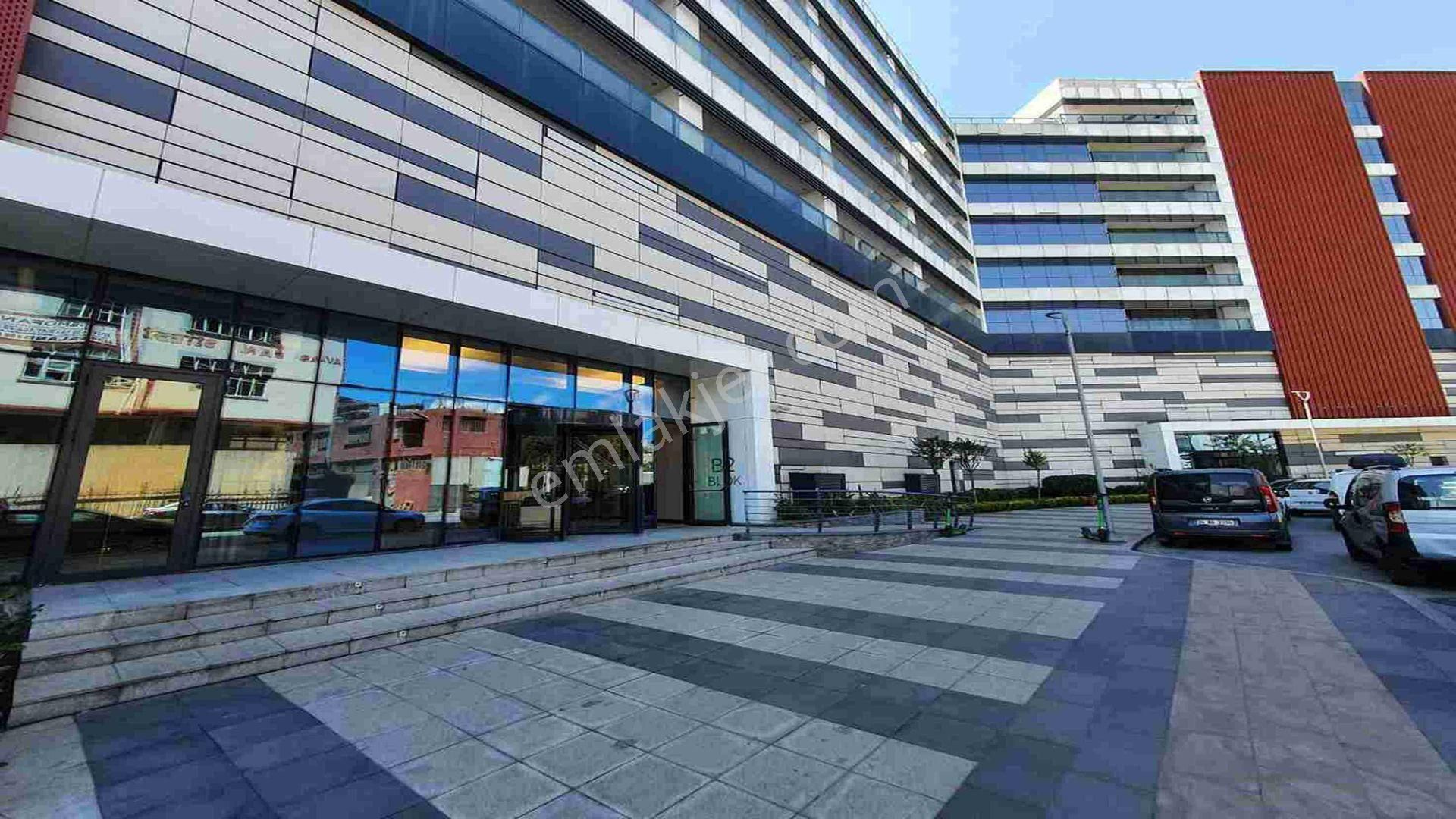 Kiralık Ofis - İstanbul Axis Projesinde 93m2 - Görsel 2