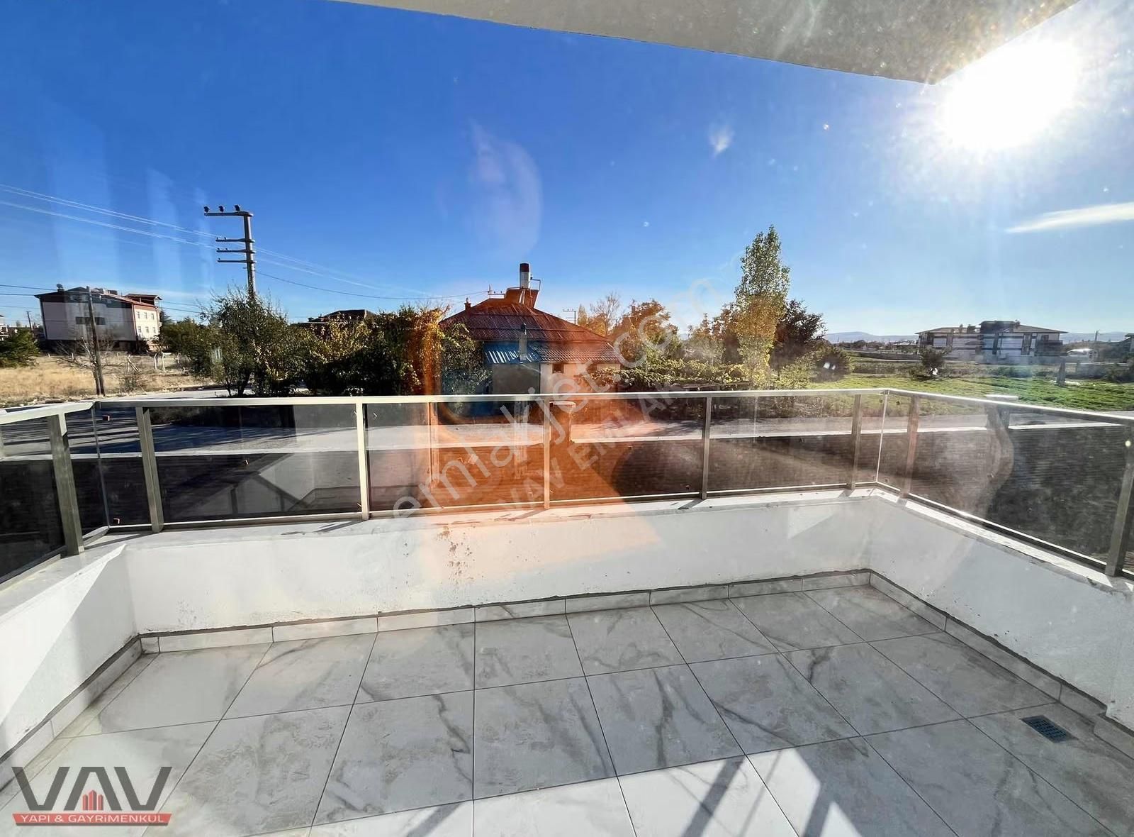 Karaslan Hadimi Parkı Yanında Oturuma Hazır Sıfır Lüks 2+1 ! - Görsel 12