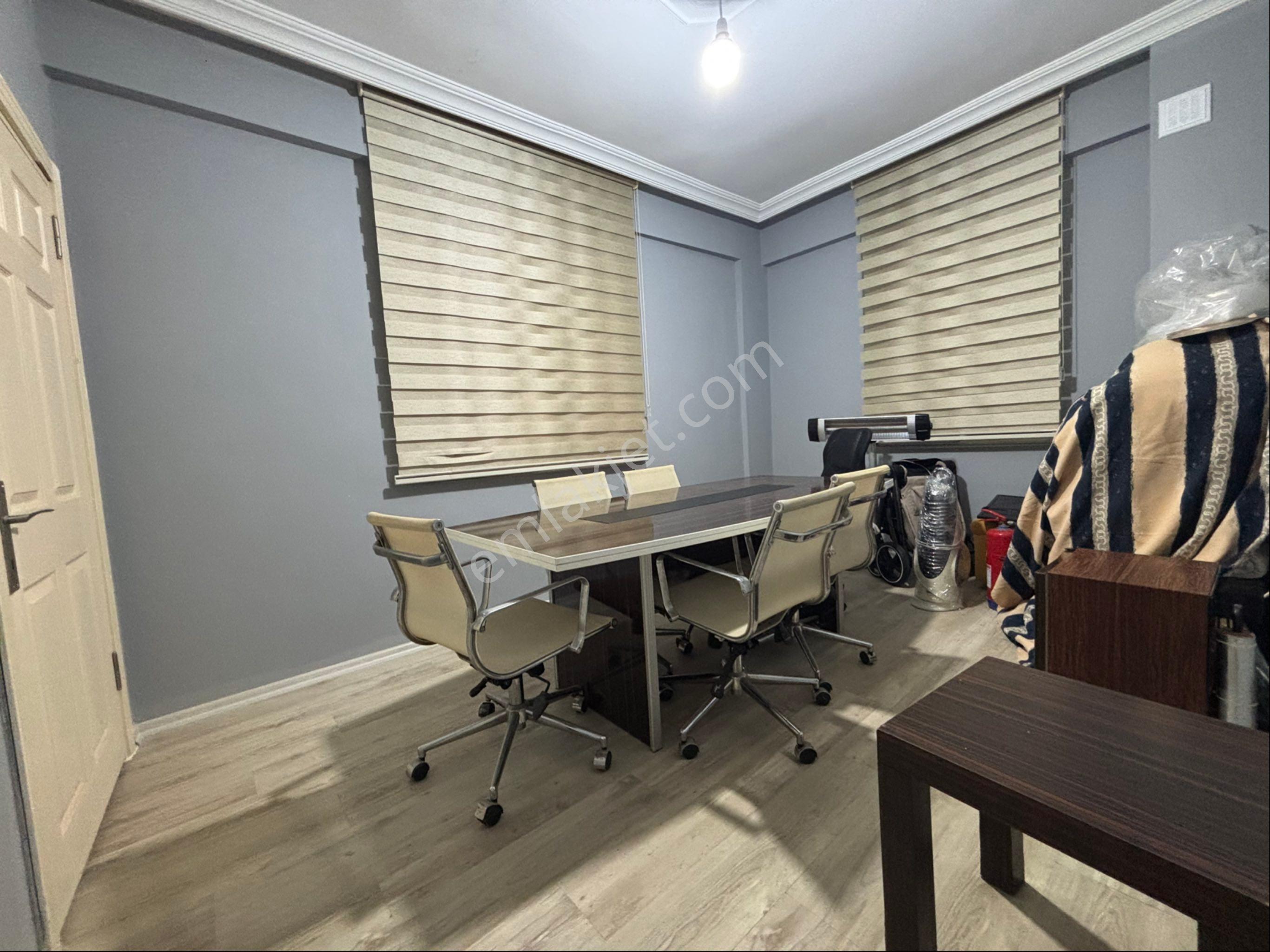 Hurdacılar Sitesi’nde Köşe Başı Satılık 2 Katlı Ruhsatlı Dükkan - Görsel 34