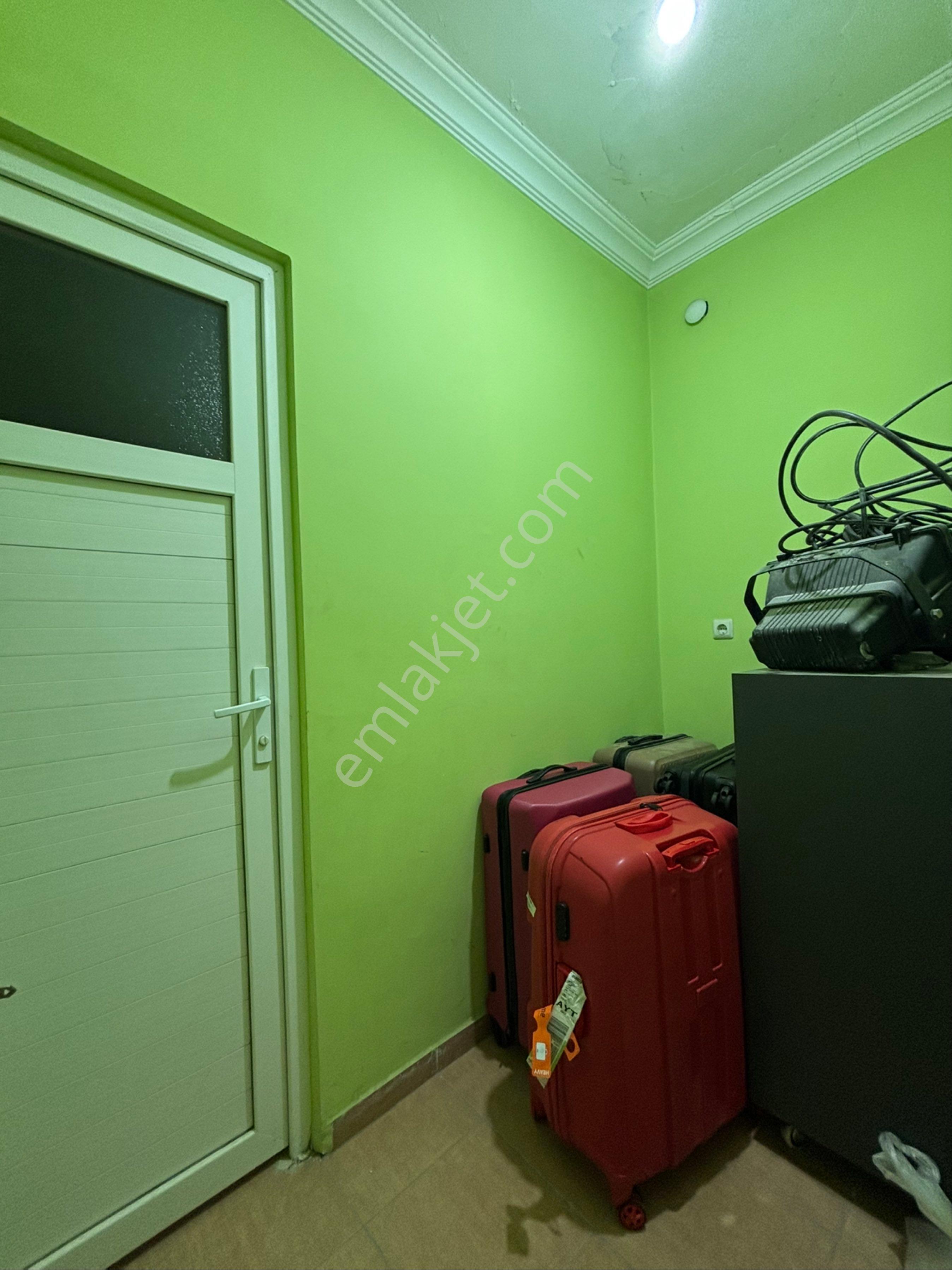 Hurdacılar Sitesi’nde Köşe Başı Satılık 2 Katlı Ruhsatlı Dükkan - Görsel 21