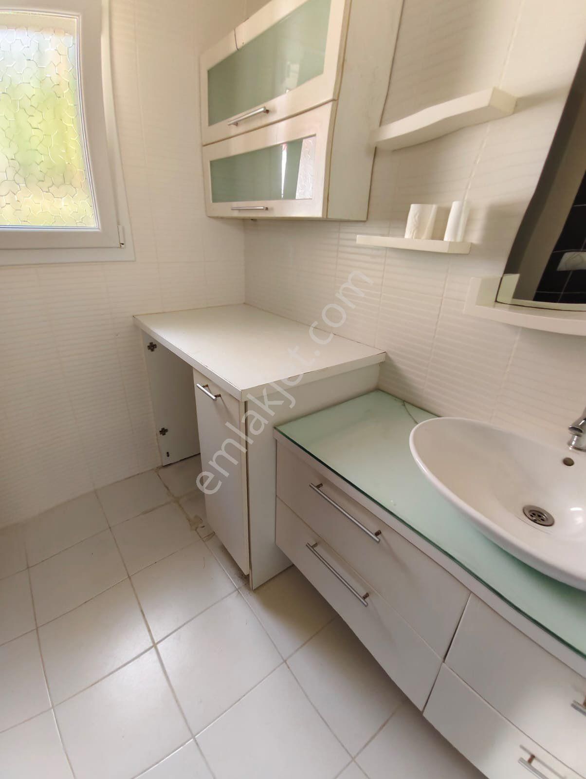 Kuşadası,marina Mevki,müstakil Tripleks,site İçinde, Bakımlı Villa - Görsel 27