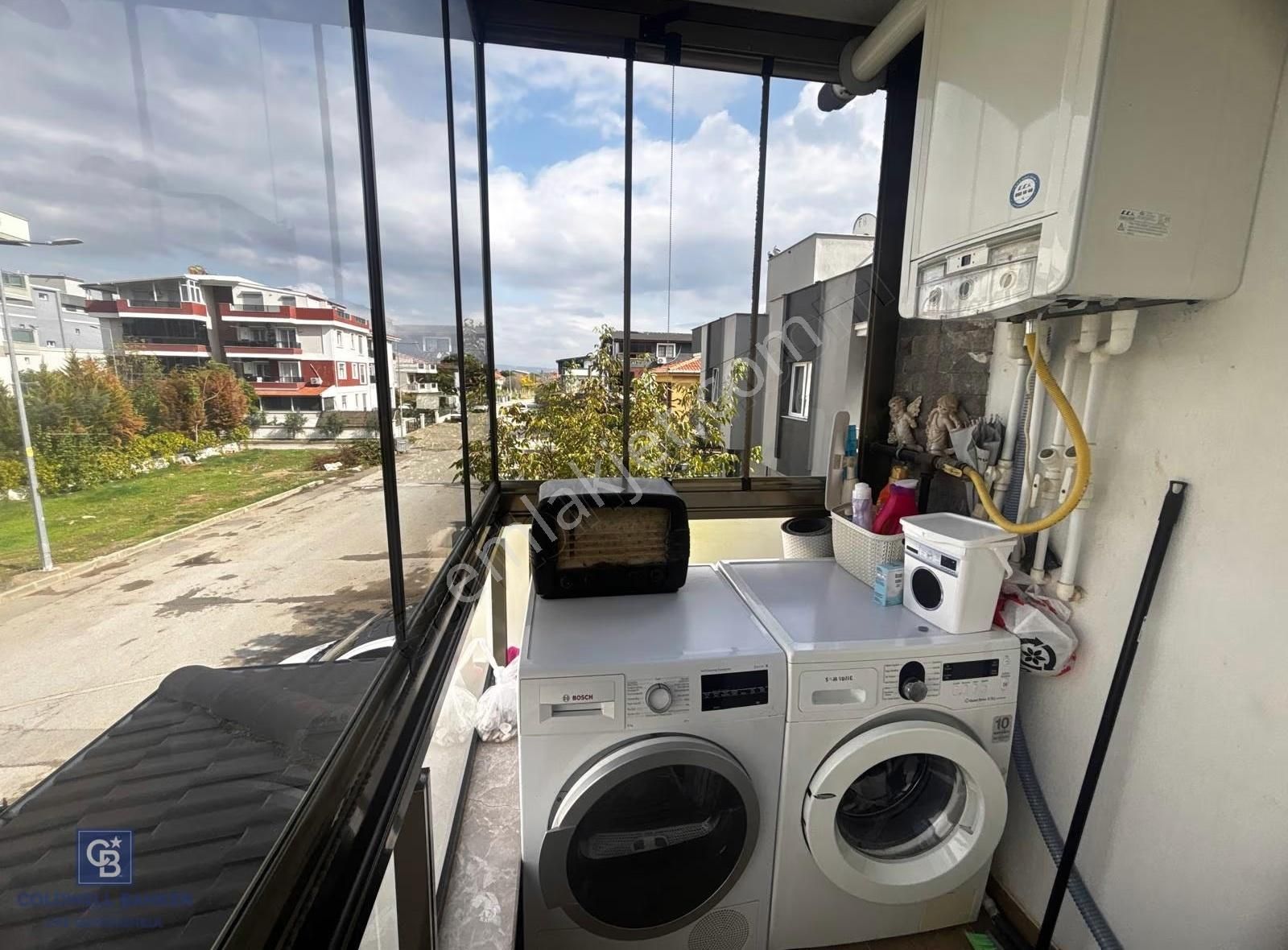 Menderes Gölcükler Mahallesi'nde 4+1 Bahçeli Satılık Villa - Görsel 2