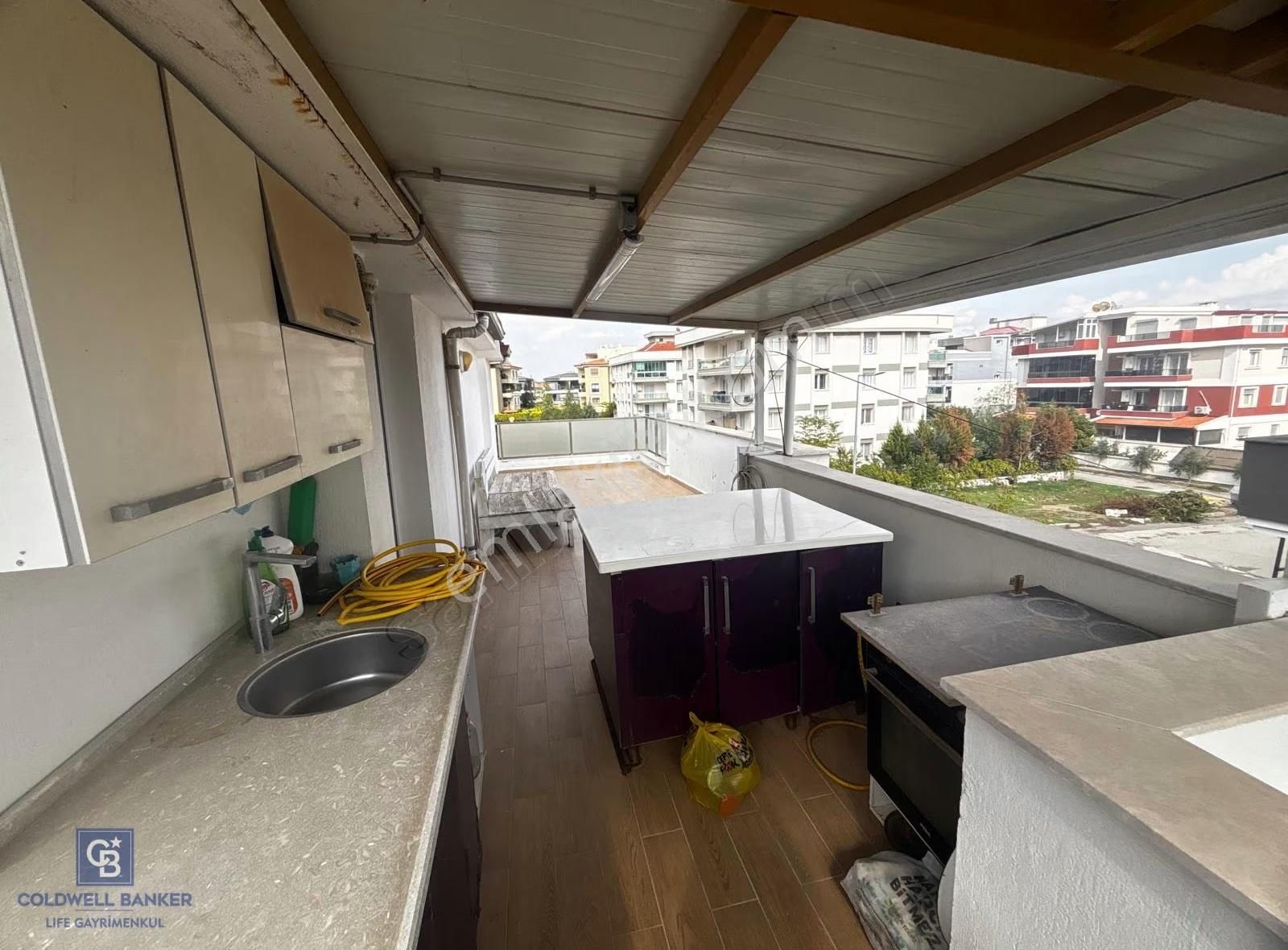 Menderes Gölcükler Mahallesi'nde 4+1 Bahçeli Satılık Villa - Görsel 6