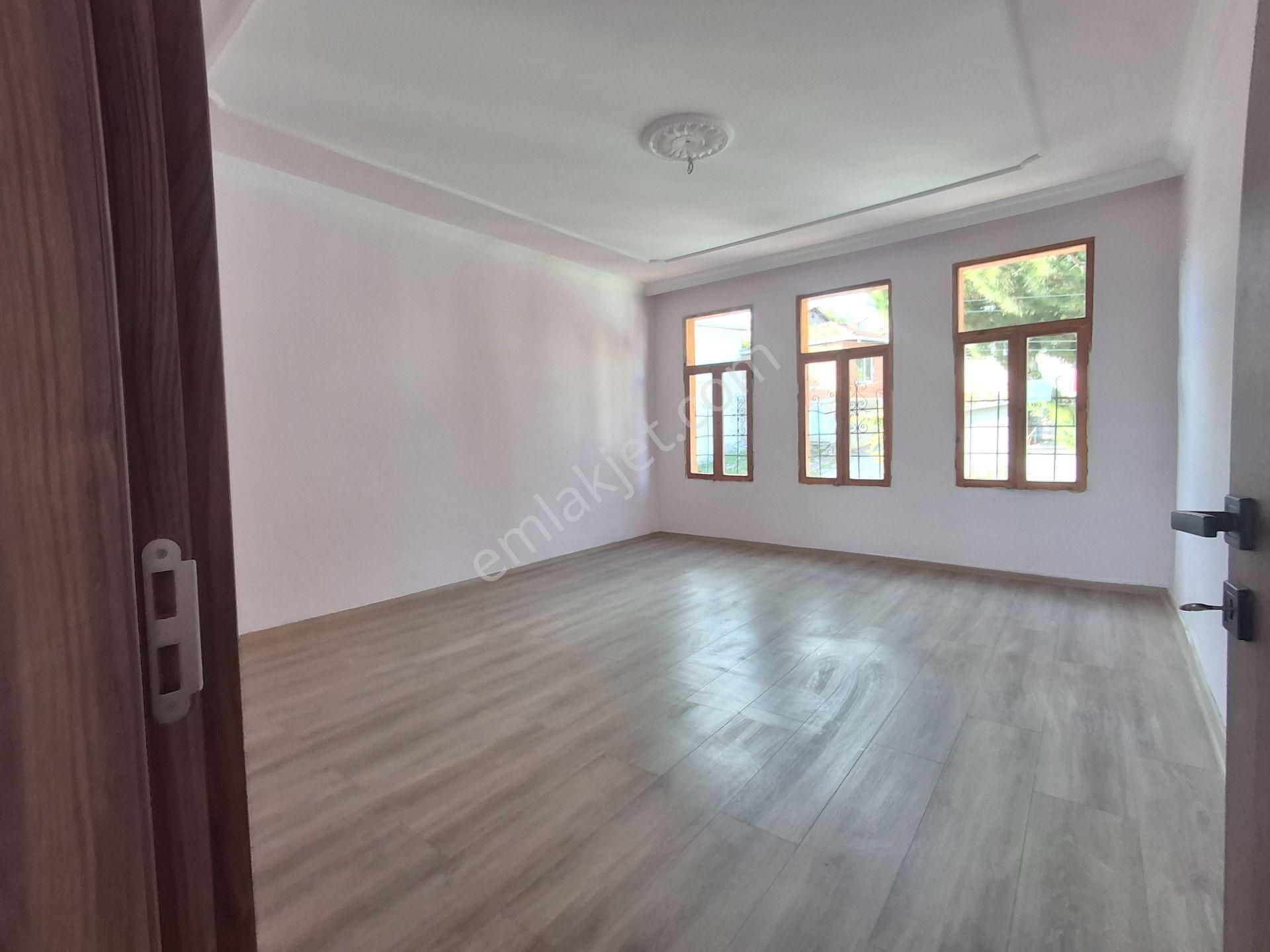 Klass Emlaktan Naccar Mahallesinde Satılık Köşk - Görsel 20