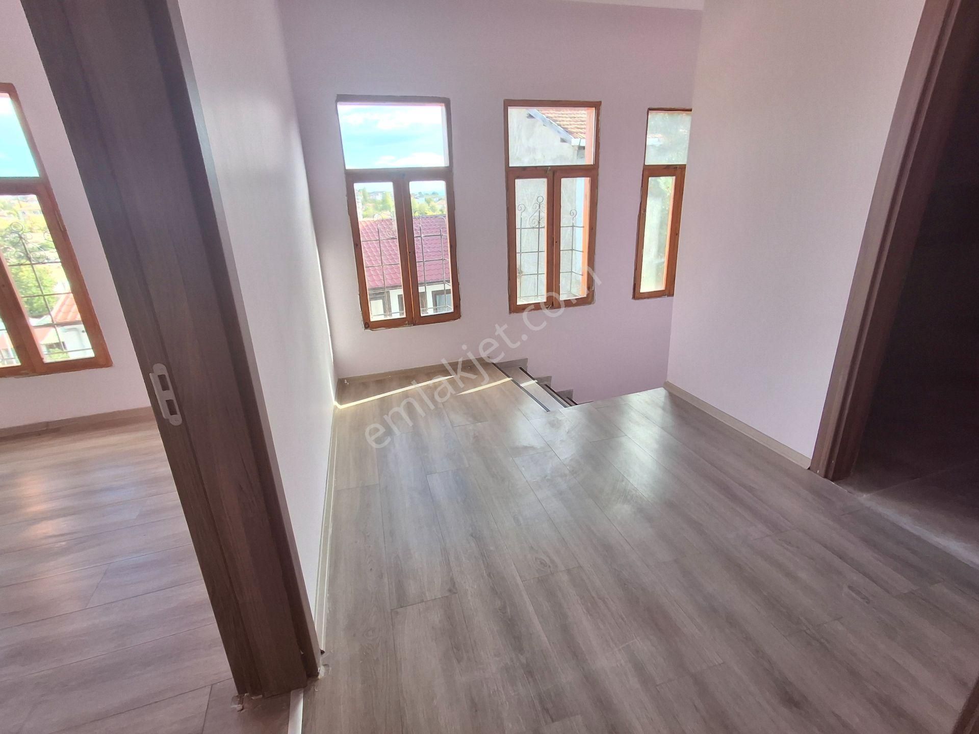 Klass Emlaktan Naccar Mahallesinde Satılık Köşk - Görsel 21