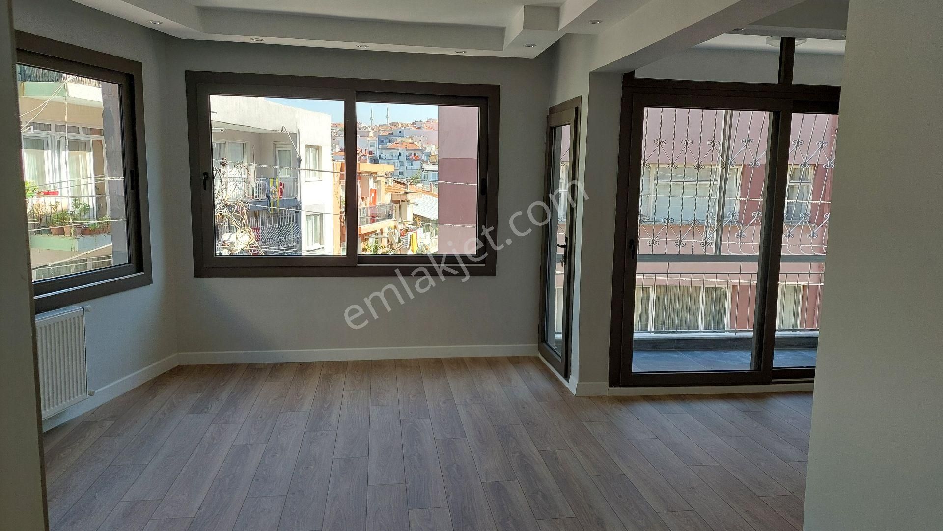 Hatay Nokta 213 Sokakta 3+1,120m2,dogalgazlı,arakat,çift Cepheli,full Tadilatlı Satılık Daire.