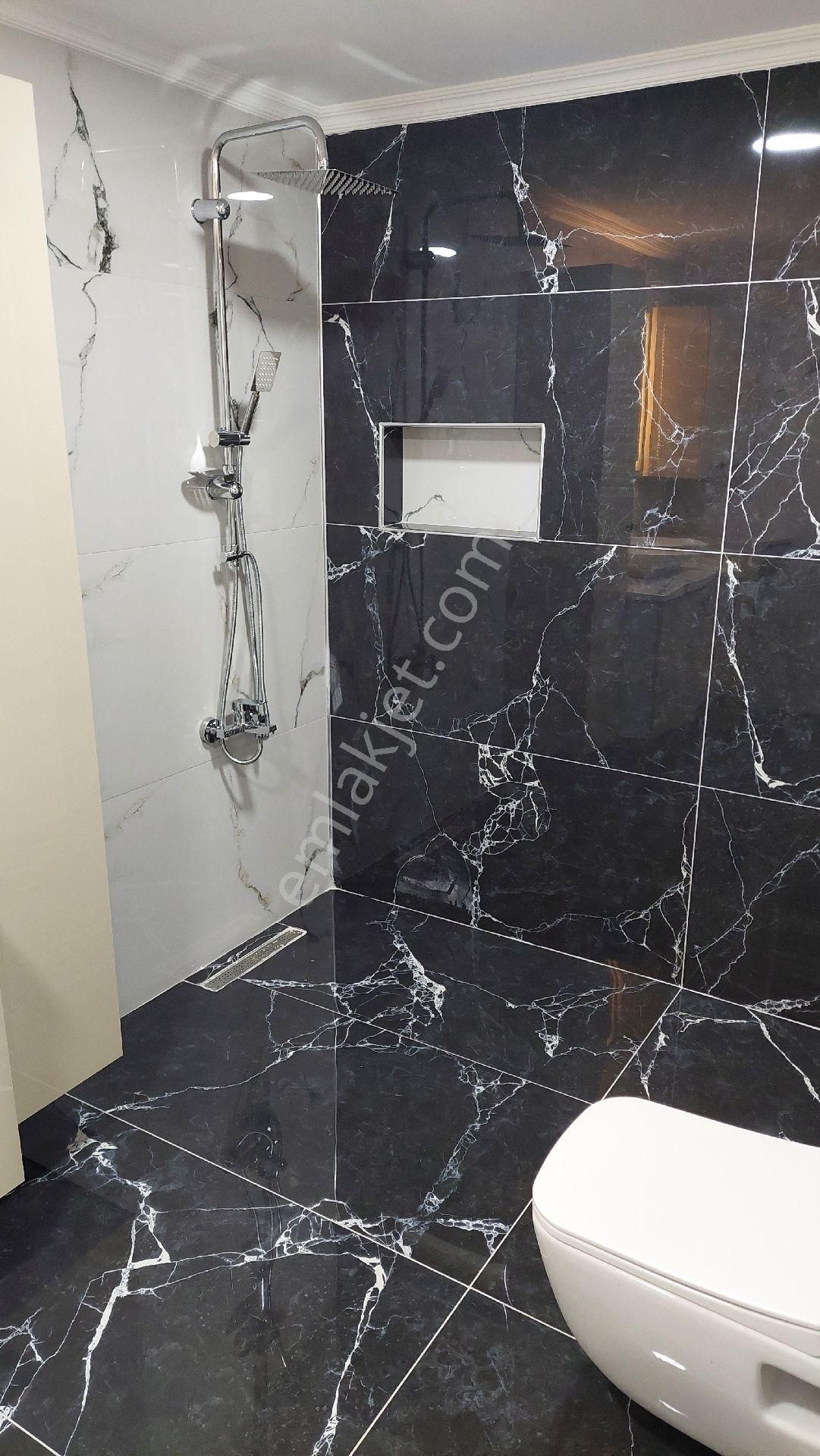 Hatay Nokta 213 Sokakta 3+1,120m2,dogalgazlı,arakat,çift Cepheli,full Tadilatlı Satılık Daire. - Görsel 14