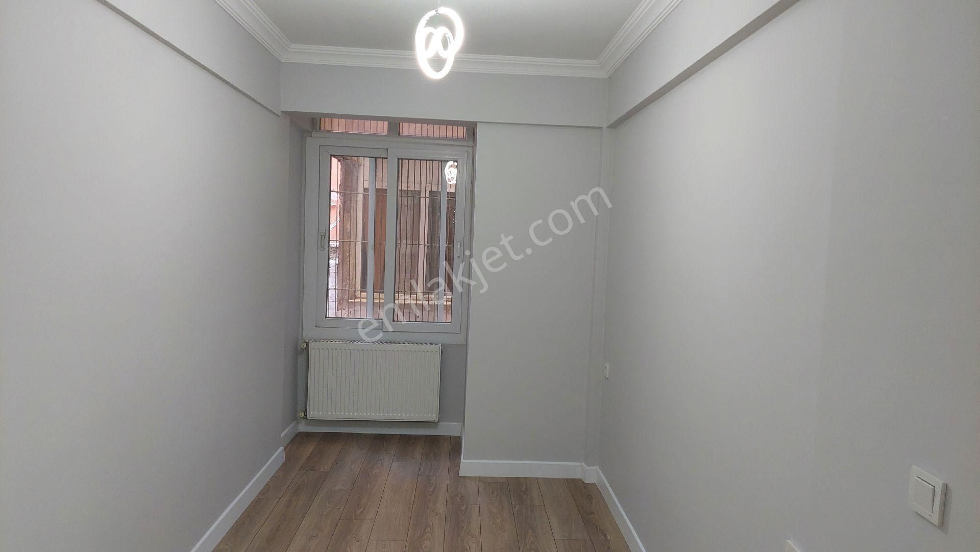 Hatay Nokta 213 Sokakta 3+1,120m2,dogalgazlı,arakat,çift Cepheli,full Tadilatlı Satılık Daire. - Görsel 8