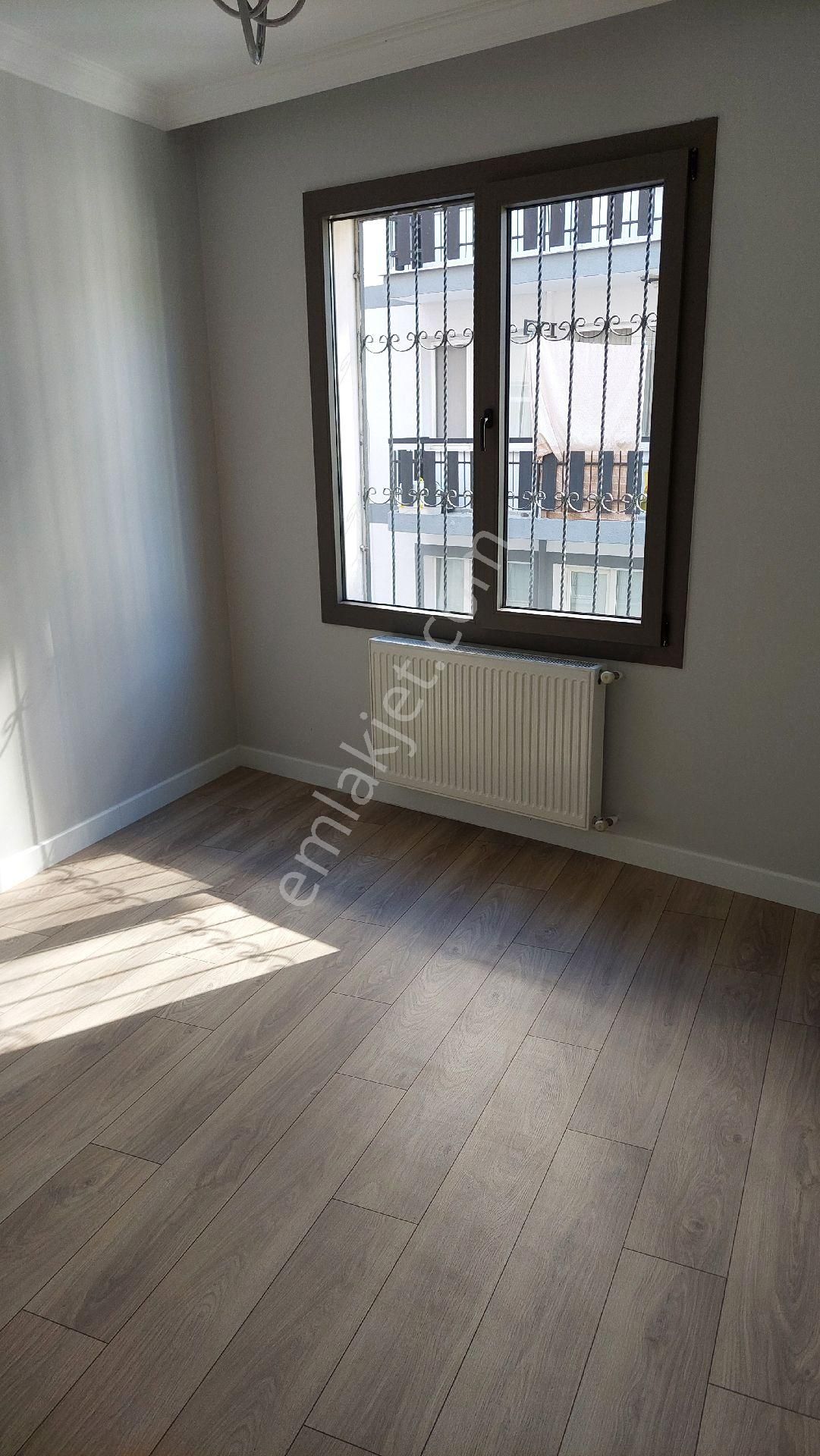 Hatay Nokta 213 Sokakta 3+1,120m2,dogalgazlı,arakat,çift Cepheli,full Tadilatlı Satılık Daire. - Görsel 18