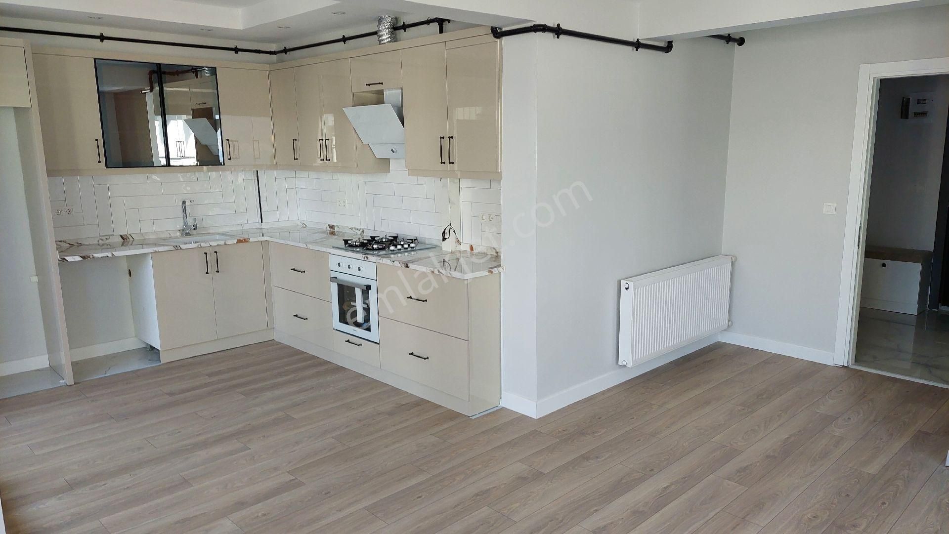 Hatay Nokta 213 Sokakta 3+1,120m2,dogalgazlı,arakat,çift Cepheli,full Tadilatlı Satılık Daire. - Görsel 22