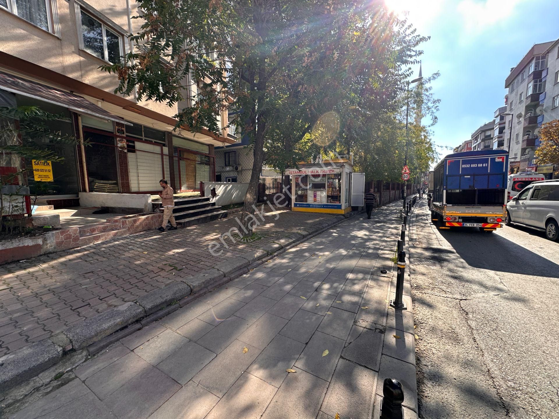 Next House'dan Ahmet Yesevi Cadde Üzerinde 20m2 Satılık Dükkan - Görsel 2