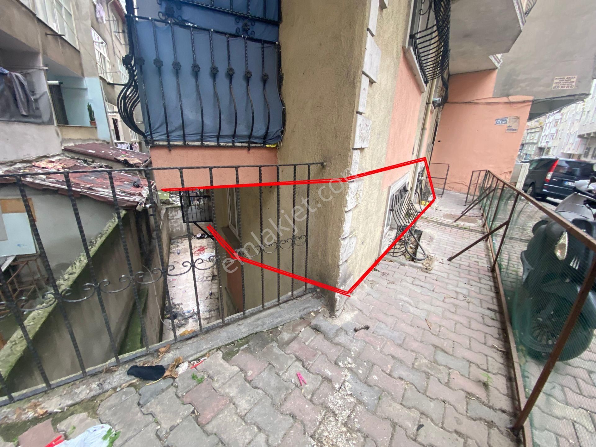 Avrupa Emlak Tan Esenler Fatih Mh 75m² 2+1 Kot-1 Düz Giriş,altında Daire Var,15 Yıllık,krediye Uygun - Görsel 11