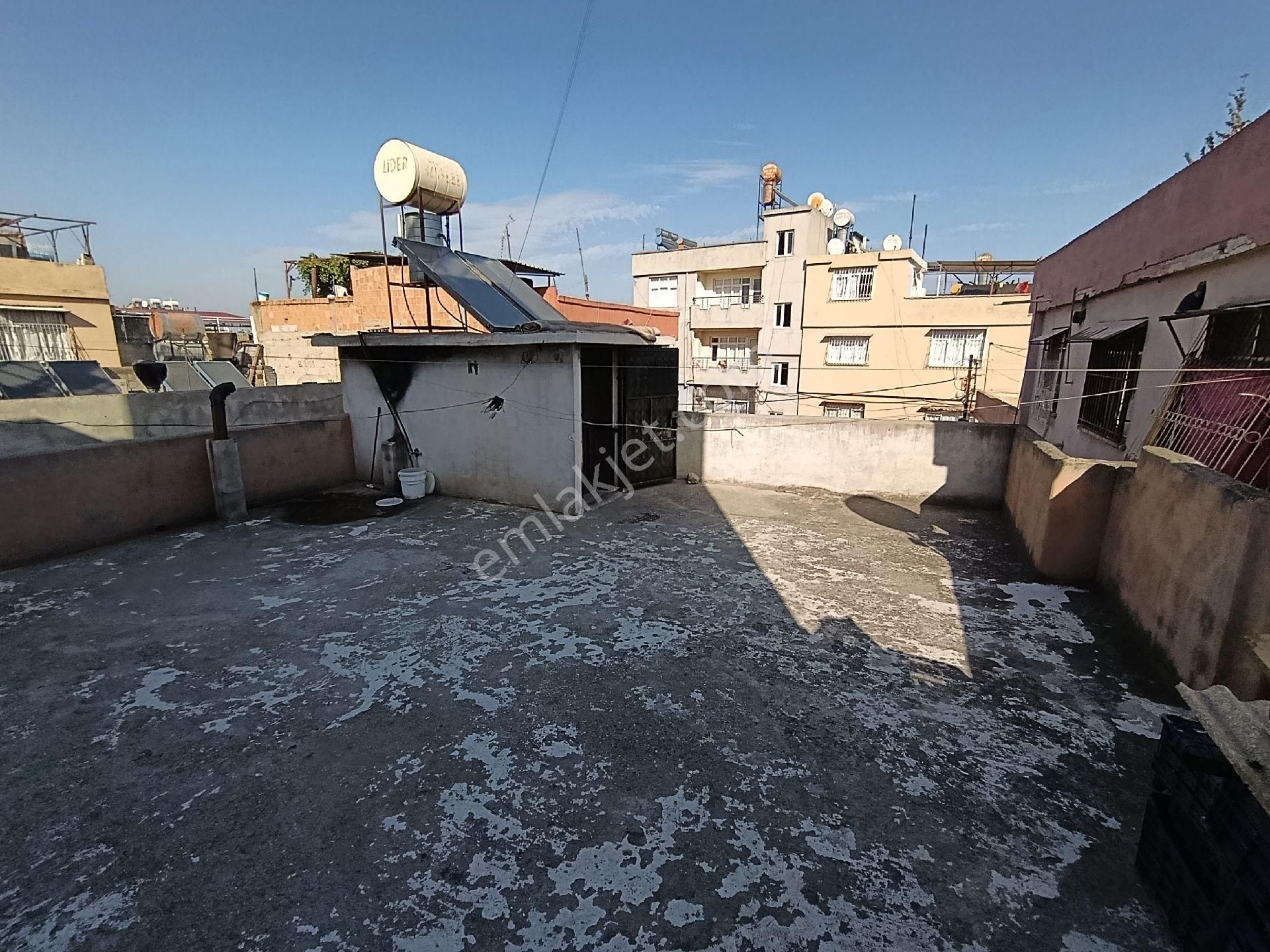 🏠 Gülpınar Mahallesi Salı Pazarı Civarında Komple Satılık 2 Katlı Müstakil Ev - Görsel 20