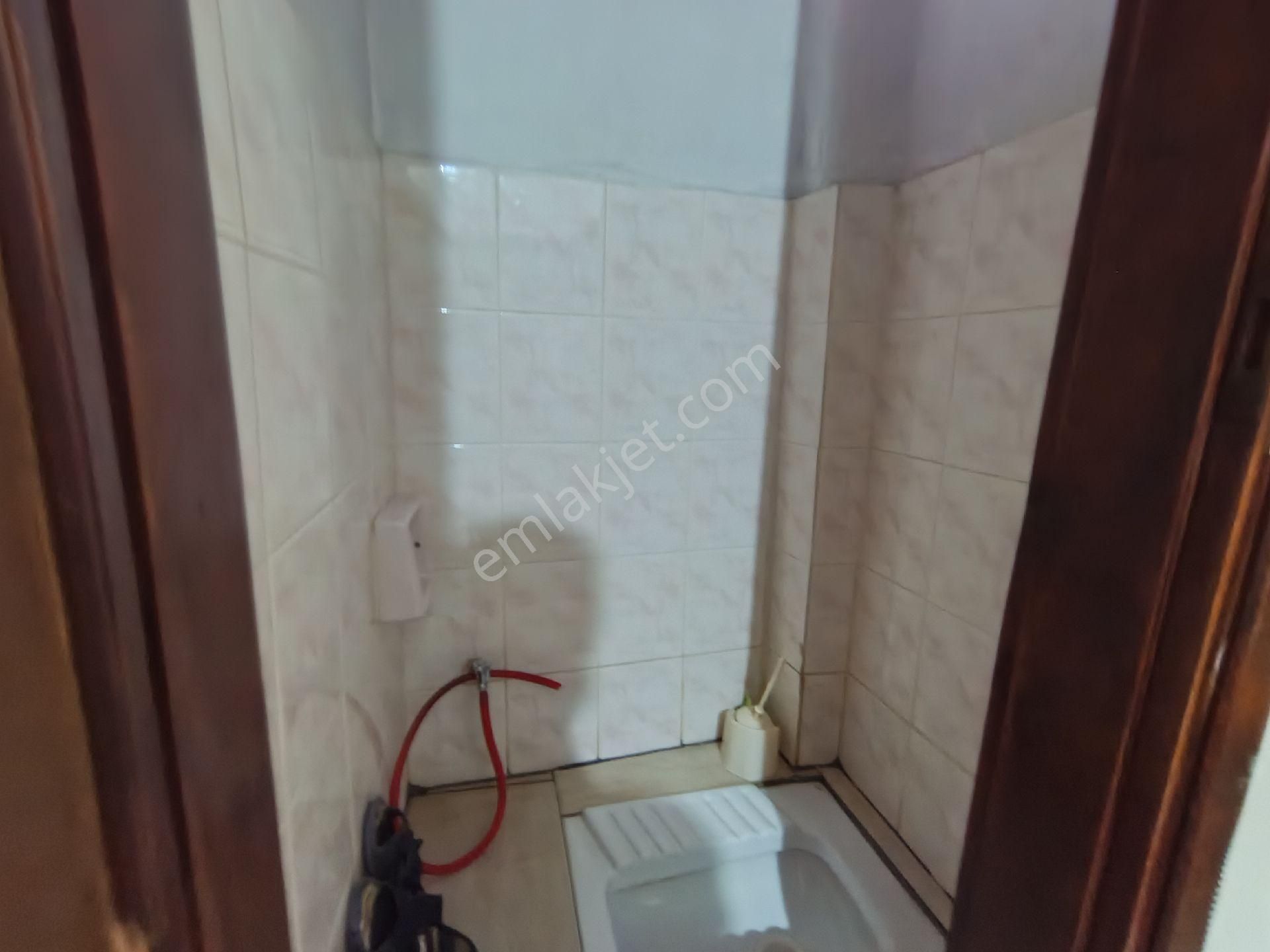 🏠 Gülpınar Mahallesi Salı Pazarı Civarında Komple Satılık 2 Katlı Müstakil Ev - Görsel 7