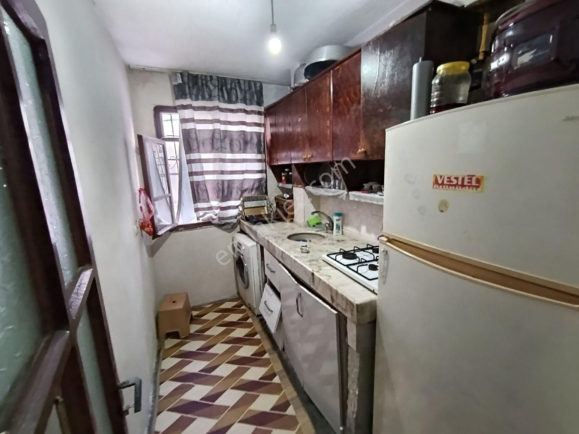 🏠 Gülpınar Mahallesi Salı Pazarı Civarında Komple Satılık 2 Katlı Müstakil Ev - Görsel 5