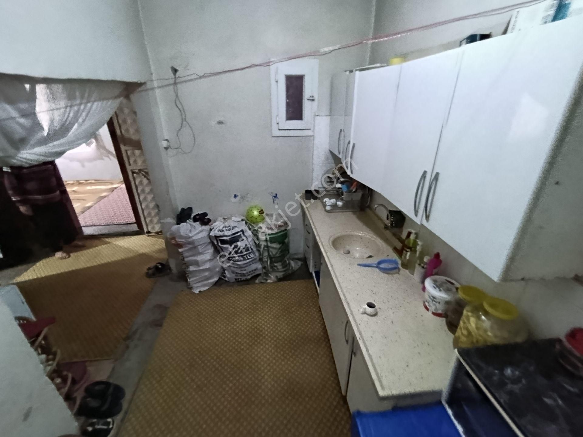 🏠 Gülpınar Mahallesi Salı Pazarı Civarında Komple Satılık 2 Katlı Müstakil Ev - Görsel 14