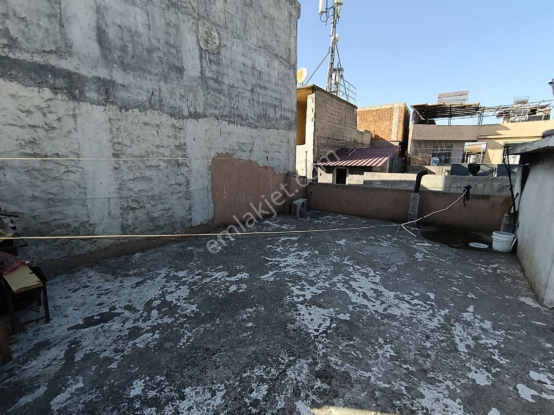 🏠 Gülpınar Mahallesi Salı Pazarı Civarında Komple Satılık 2 Katlı Müstakil Ev - Görsel 17