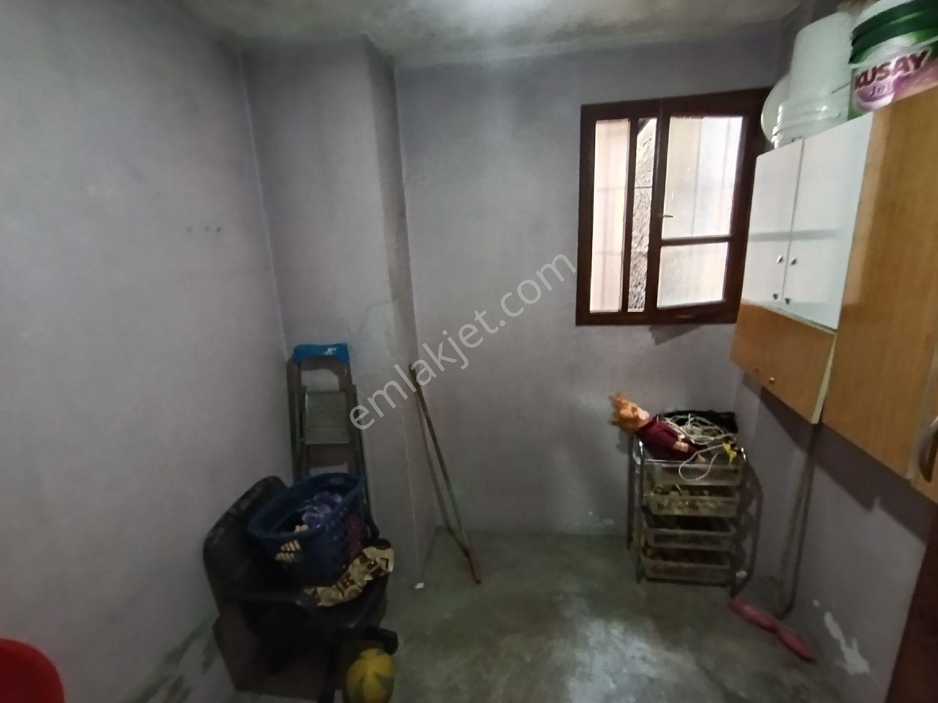 🏠 Gülpınar Mahallesi Salı Pazarı Civarında Komple Satılık 2 Katlı Müstakil Ev - Görsel 4