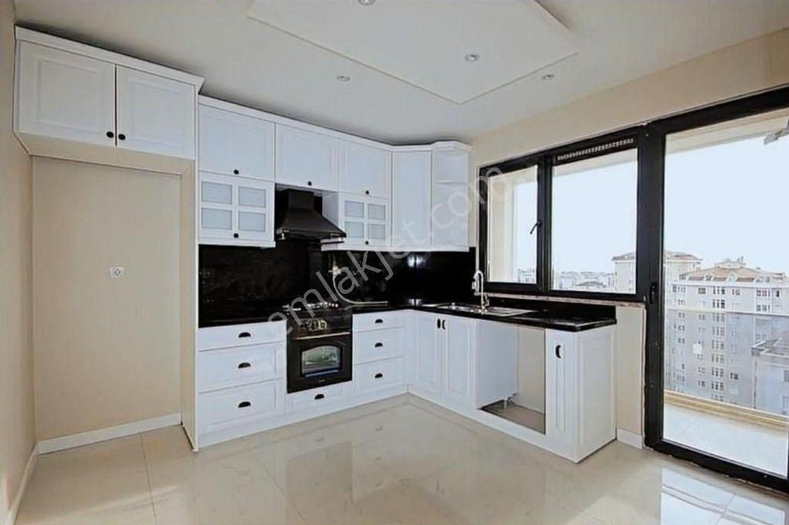 Adalar Denız Manzaralı Metroya 1 Dk 145m2 Balkonlu 3+1 Boş Daıre - Görsel 5