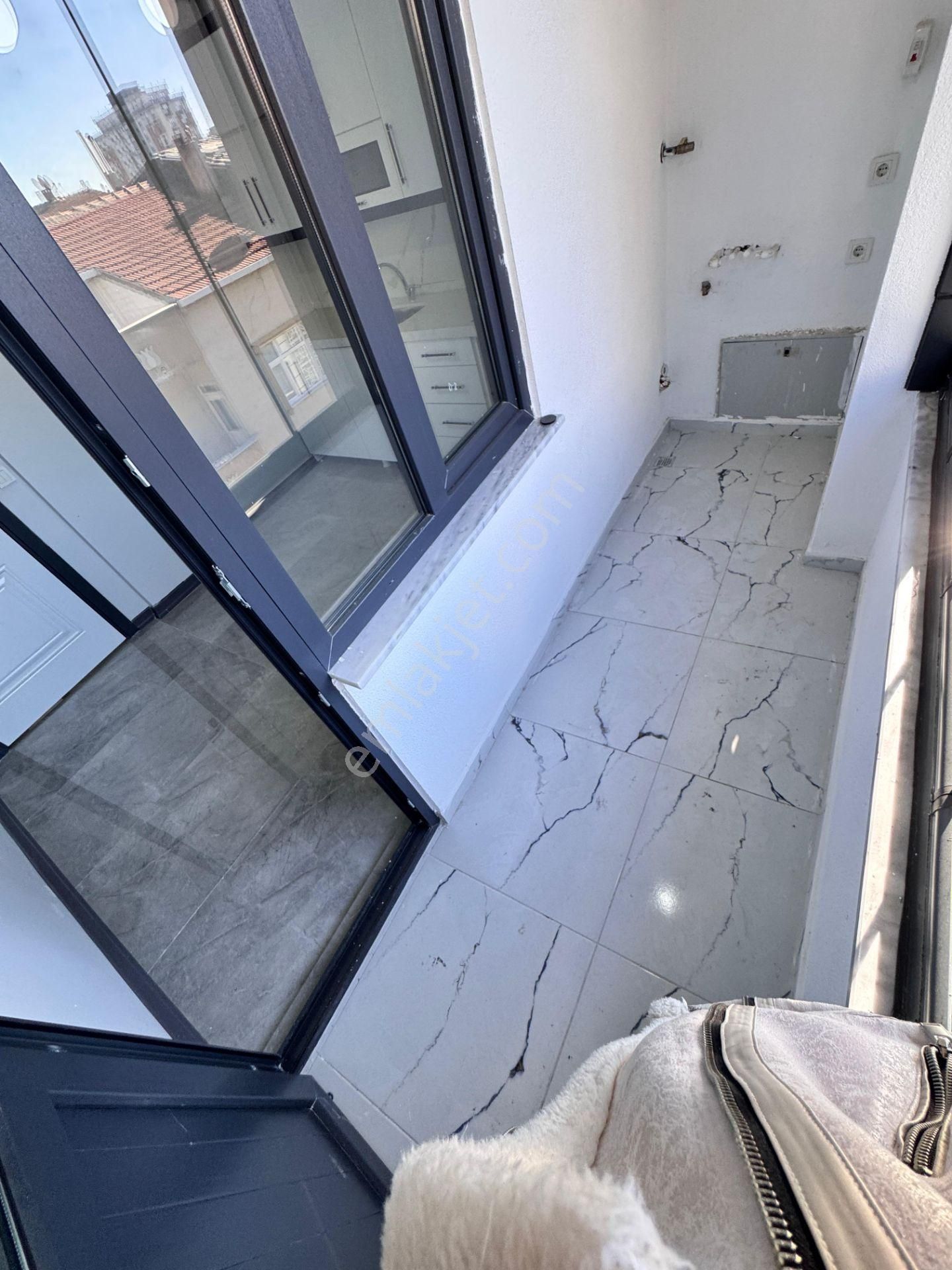 Lale Yapı'dan Cebeci Mah 2+1 100m² Haseki-belediyenin Dibinde Sıfır Ebeveyn Banyolu Ara Kat Daire - Görsel 24