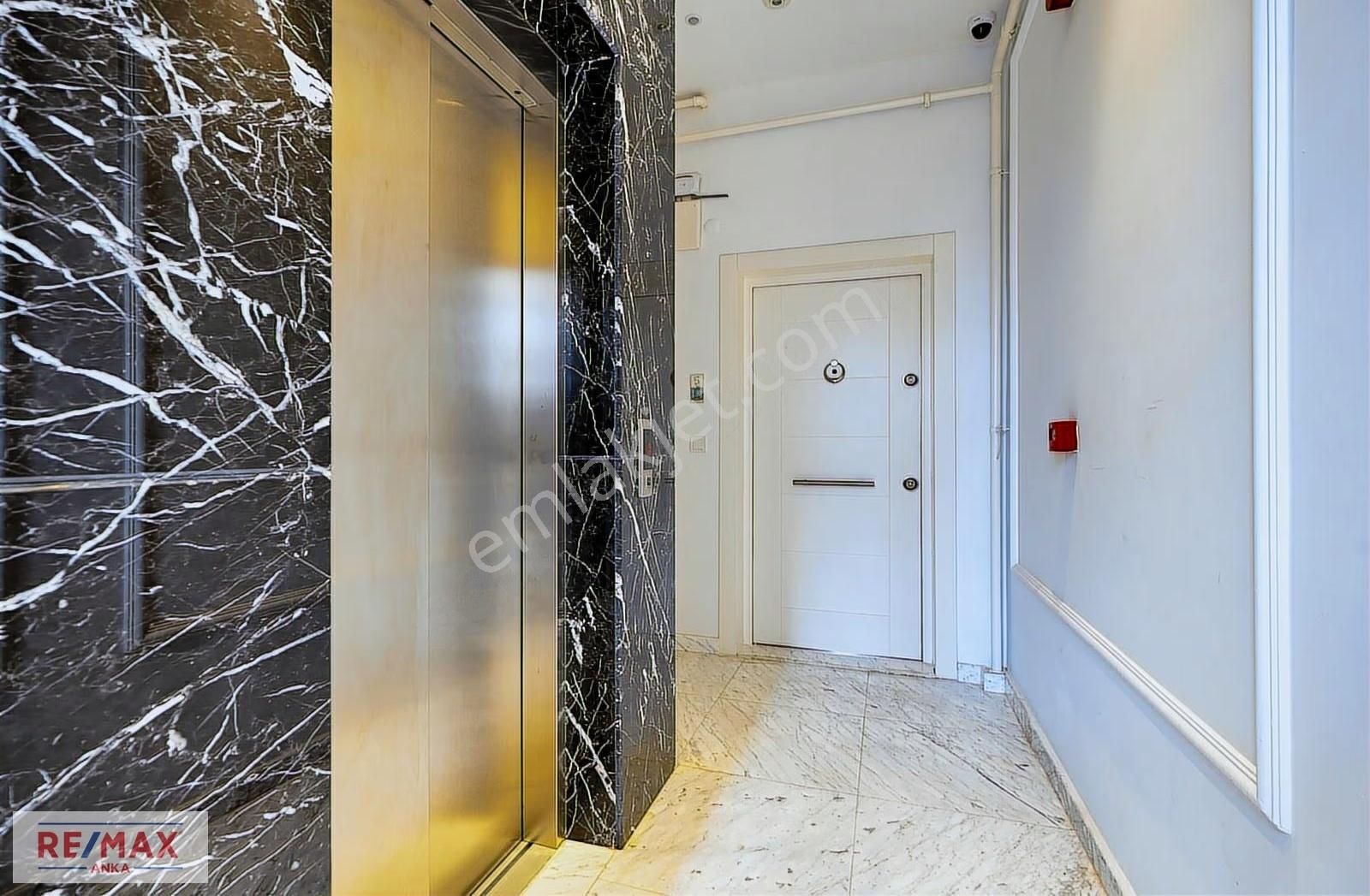 Sadece Mükemmel!!! Şile'de Deniz Manzaralı 10+3 Satılık Villa - Görsel 22