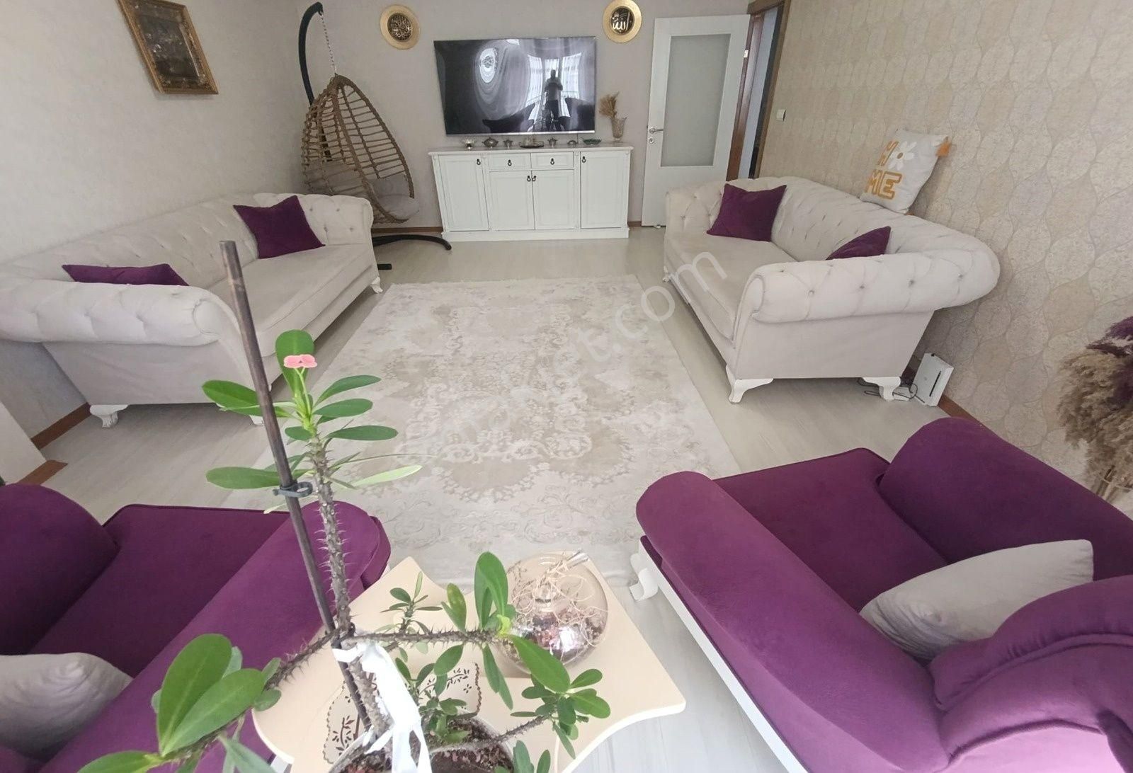 Kanuni'de Park Manzaralı Sıfıra Yakın Yapısı Ve Geniş Mutfağıyla Harika Bir Yapı ! - Görsel 9
