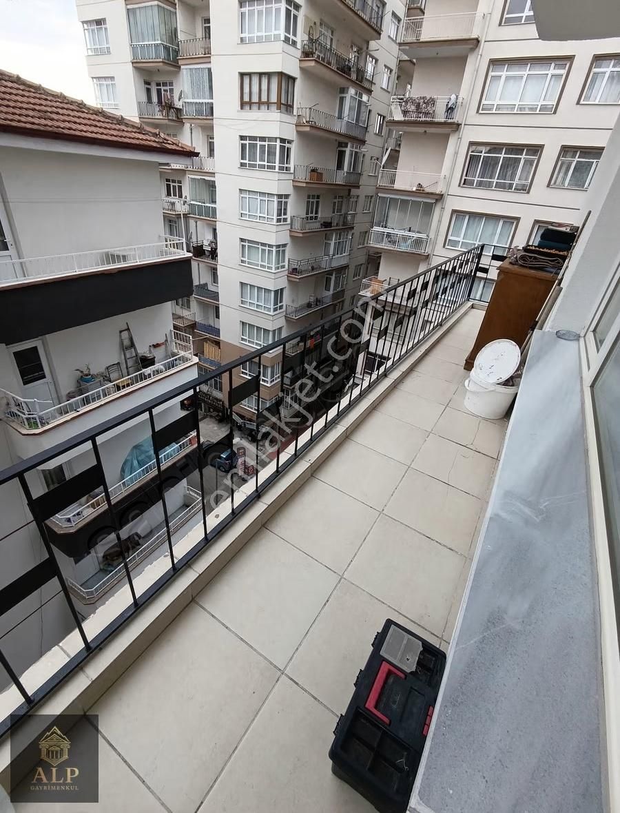 Alp Gayrimenkul'den İvedik Caddesinde Asansörlü Bağımsız Salon - Görsel 3