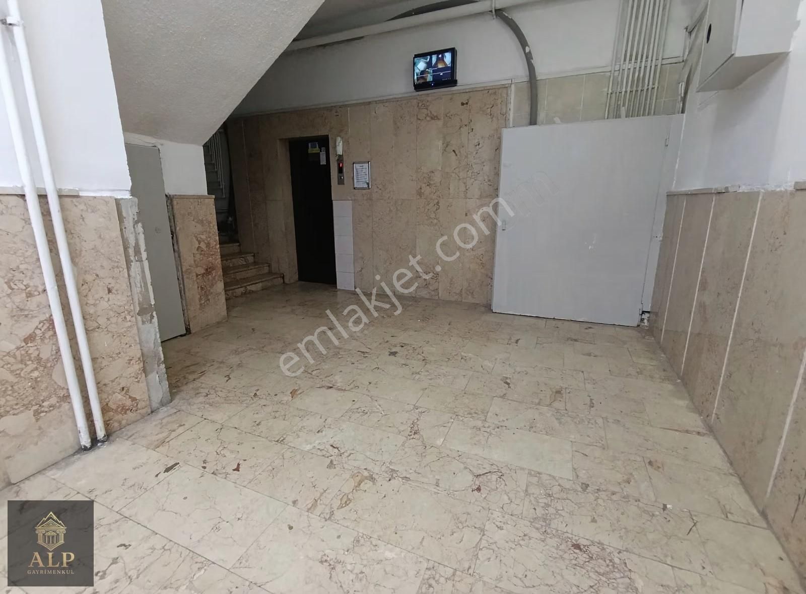 Alp Gayrimenkul'den İvedik Caddesinde Asansörlü Bağımsız Salon - Görsel 9