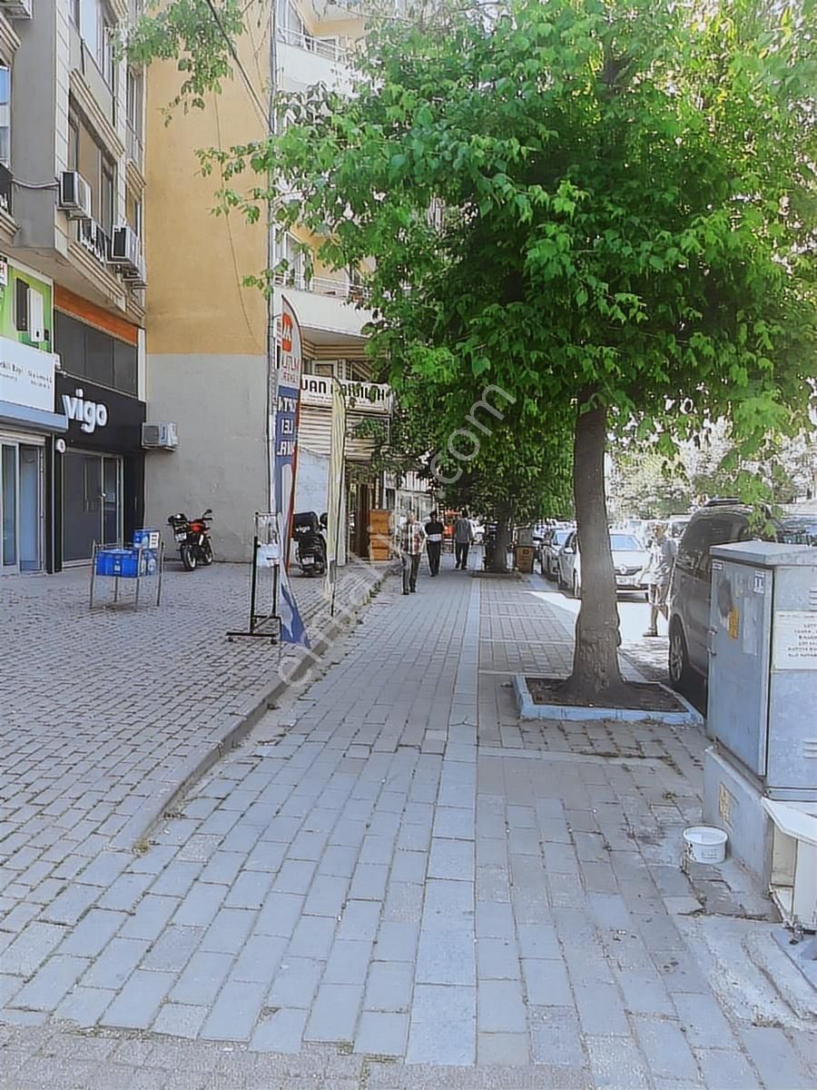 Gazcılar 135m2 Teraslı Asansörlü Kiracılı Otoparklı Daire - Görsel 4