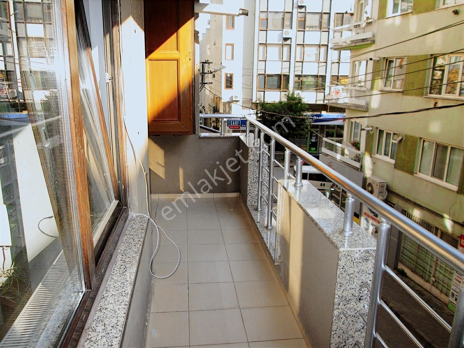 Gazcılar 135m2 Teraslı Asansörlü Kiracılı Otoparklı Daire - Görsel 9