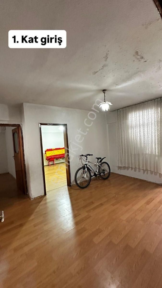 Ulus Mahallesi'nde 2 Katlı Müstakil Bina - Görsel 19